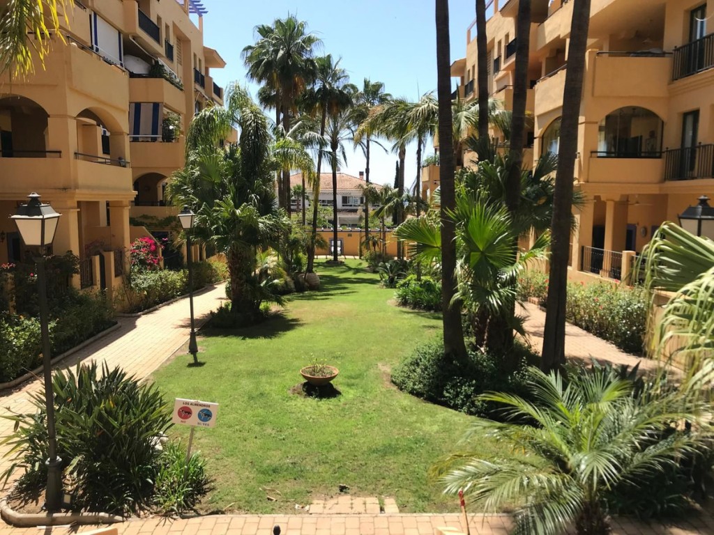 4 Bed, 3 Bath, ApartmentFor Sale, San Pedro de Alcantara, Malaga 4 Bed, 3 Bath, ApartmentFor Sale, San Pedro de Alcantara, Malaga