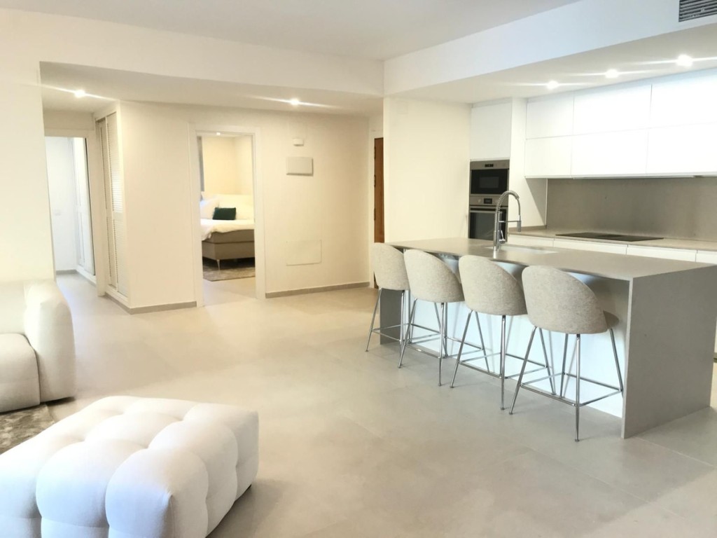 4 Bed, 3 Bath, ApartmentFor Sale, San Pedro de Alcantara, Malaga 4 Bed, 3 Bath, ApartmentFor Sale, San Pedro de Alcantara, Malaga