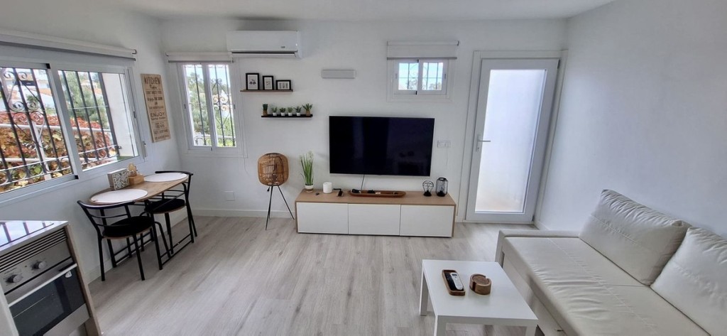 4 Bed, 3 Bath, HouseFor Sale, Calahonda, Malaga 4 Bed, 3 Bath, HouseFor Sale, Calahonda, Malaga