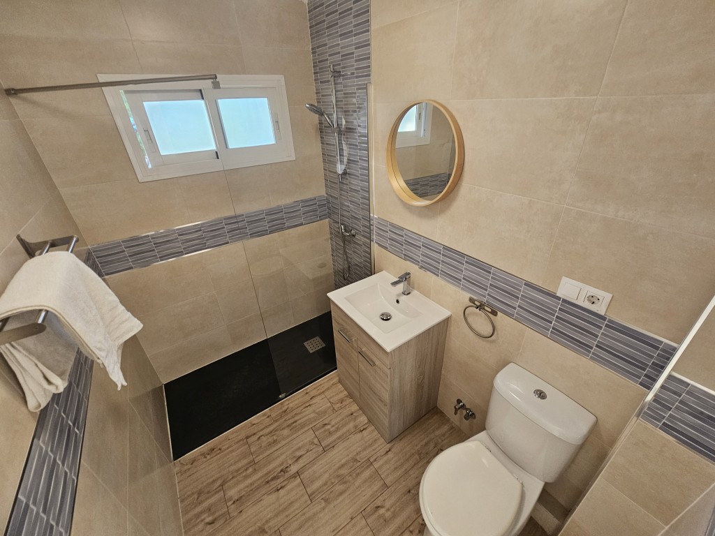 2 Bed, 1 Bath, ApartmentFor Sale, Mijas Costa, Malaga 2 Bed, 1 Bath, ApartmentFor Sale, Mijas Costa, Malaga