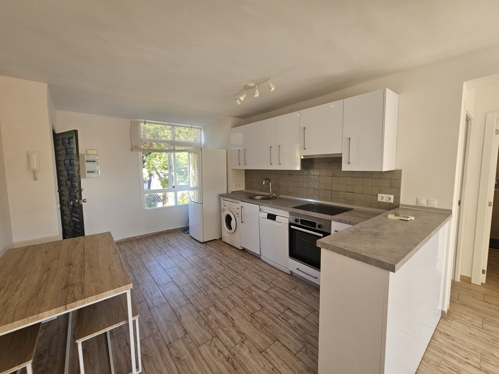 2 Bed, 1 Bath, ApartmentFor Sale, Mijas Costa, Malaga 2 Bed, 1 Bath, ApartmentFor Sale, Mijas Costa, Malaga