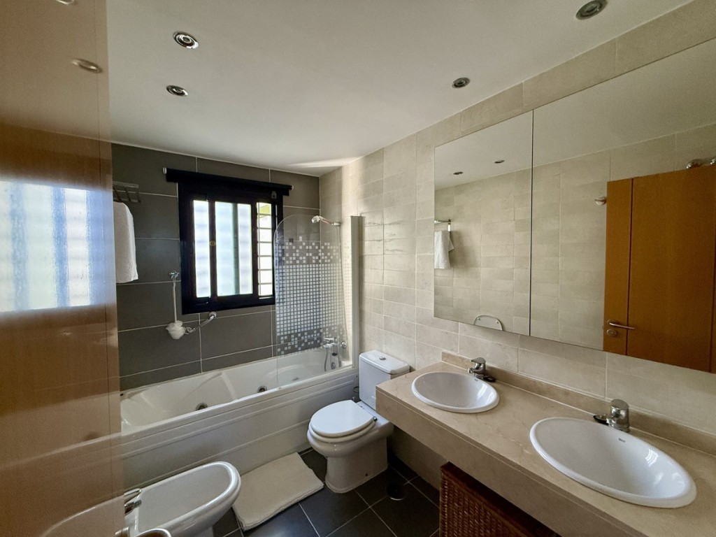 2 Bed, 2 Bath, ApartmentFor Sale, Riviera, Malaga 2 Bed, 2 Bath, ApartmentFor Sale, Riviera, Malaga
