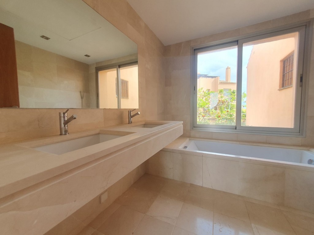 4 Bed, 3 Bath, HouseFor Sale, Riviera, Malaga 4 Bed, 3 Bath, HouseFor Sale, Riviera, Malaga