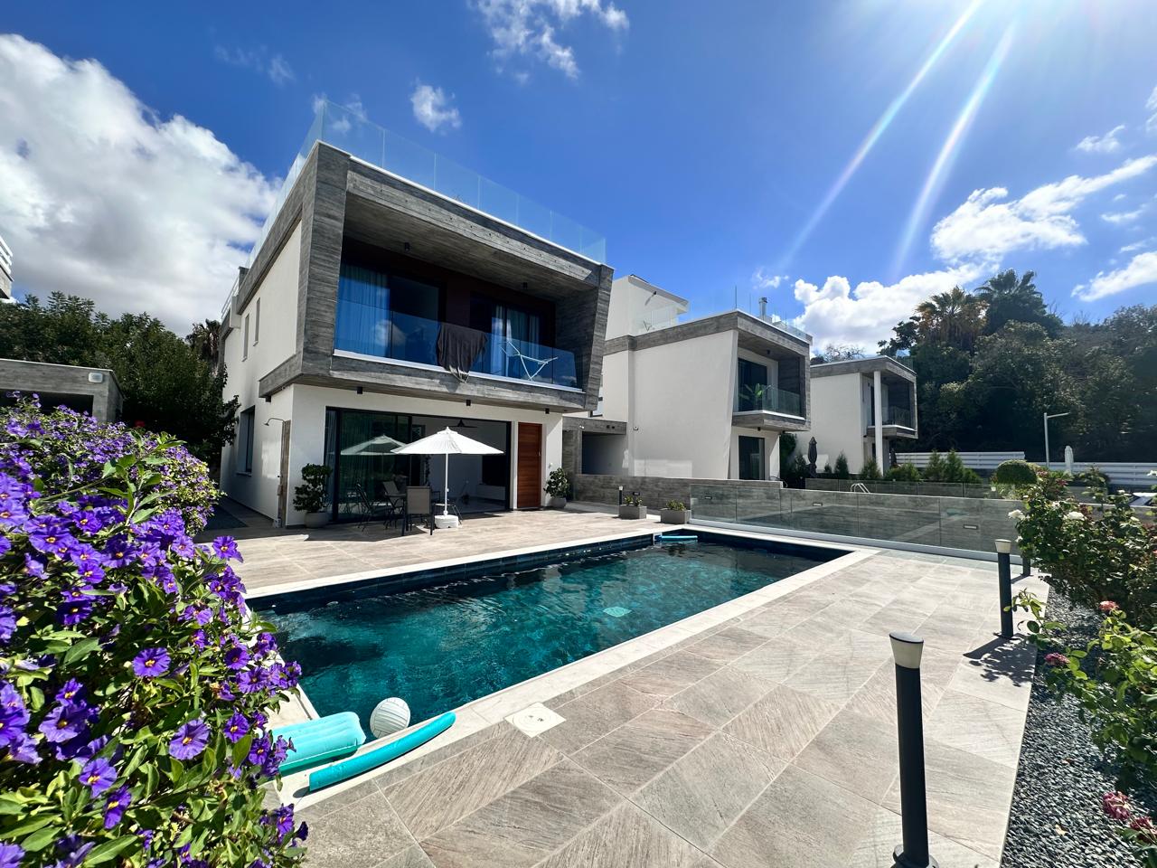 4 Bed, 2 Bath, HouseFor Sale, Paphos, Paphos 4 Bed, 2 Bath, HouseFor Sale, Paphos, Paphos