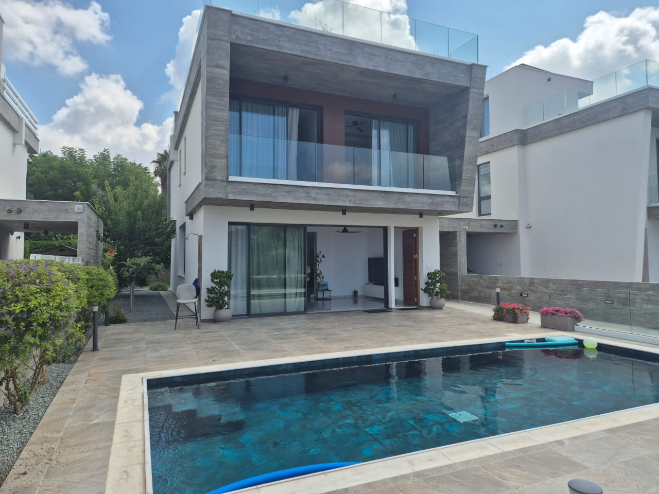 4 Bed, 2 Bath, HouseFor Sale, Paphos, Paphos 4 Bed, 2 Bath, HouseFor Sale, Paphos, Paphos