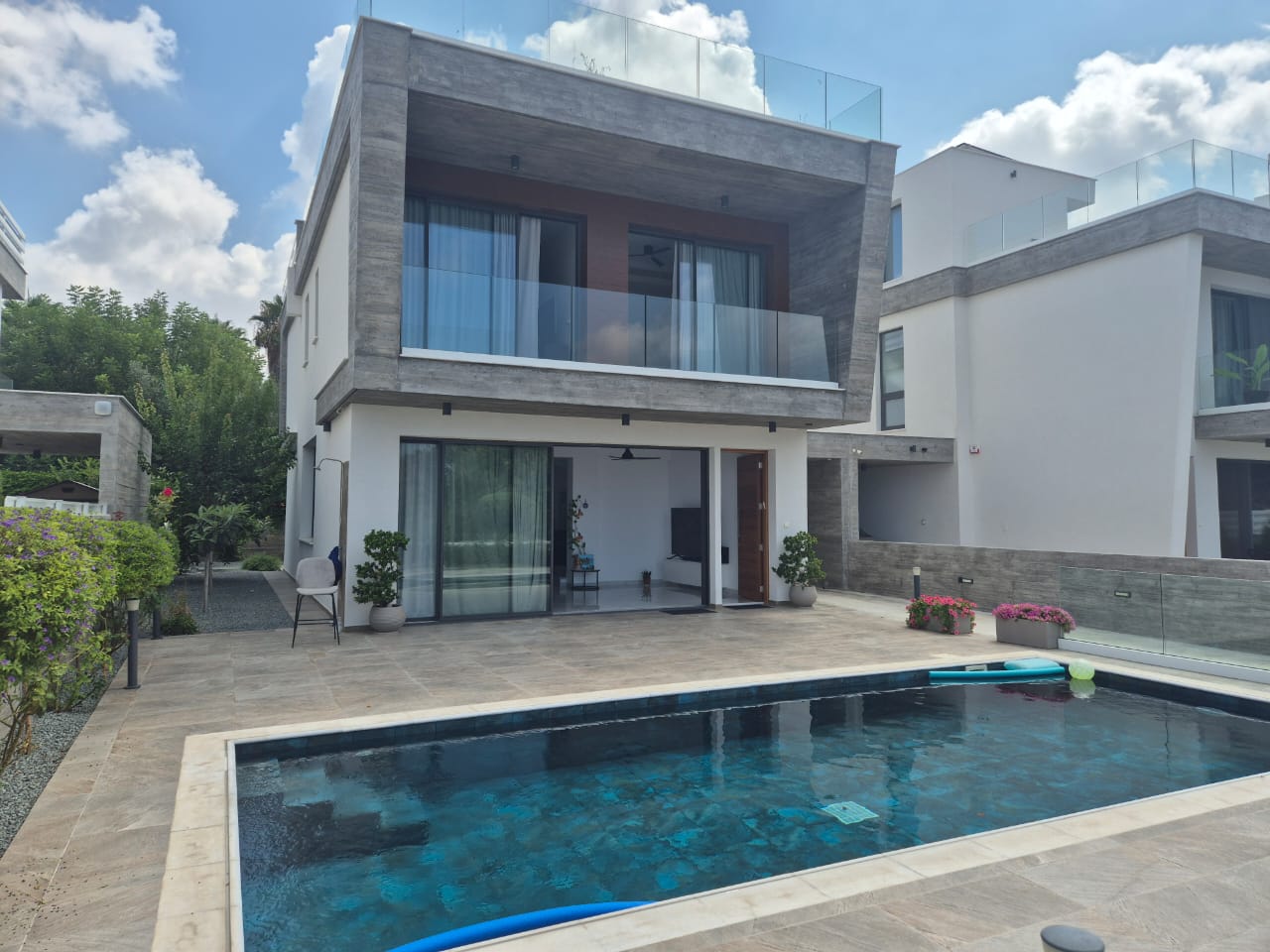 4 Bed, 2 Bath, HouseFor Sale, Paphos, Paphos 4 Bed, 2 Bath, HouseFor Sale, Paphos, Paphos