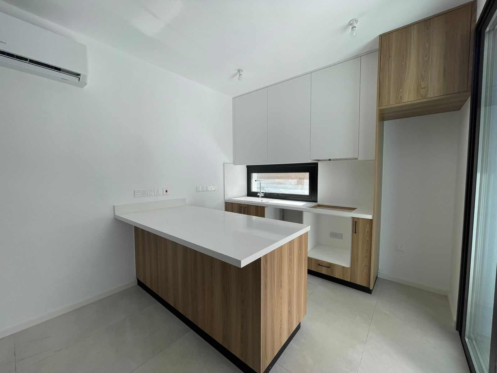 2 Bed, 2 Bath, ApartmentFor Sale, Paphos, Paphos 2 Bed, 2 Bath, ApartmentFor Sale, Paphos, Paphos