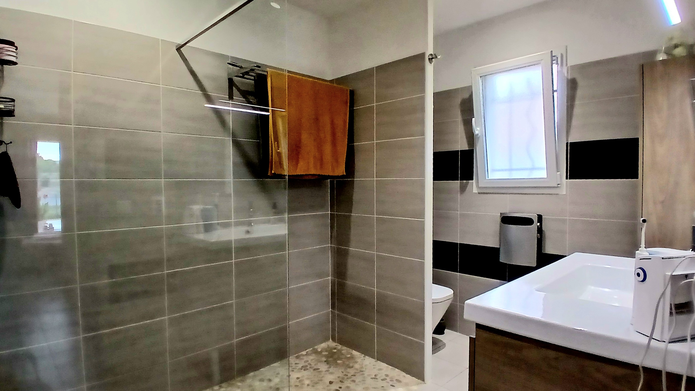 4 Bed, 2 Bath, HouseFor Sale, Autignac, Herault, Languedoc-Roussillon, 34480 4 Bed, 2 Bath, HouseFor Sale, Autignac, Herault, Languedoc-Roussillon, 34480