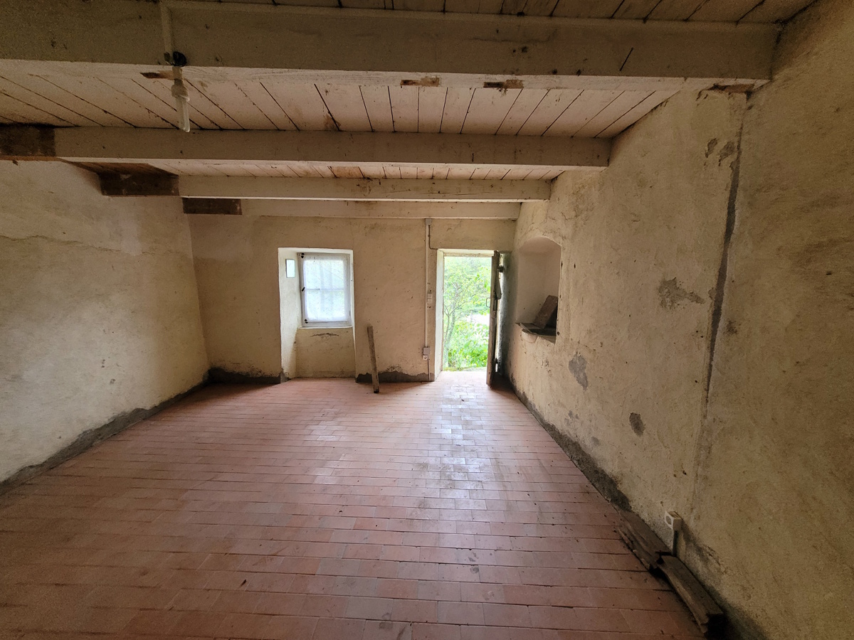 2 Bed, 1 Bath, HouseFor Sale, Saint Pons De Thomieres, Herault, Languedoc-Roussillon, 34220 2 Bed, 1 Bath, HouseFor Sale, Saint Pons De Thomieres, Herault, Languedoc-Roussillon, 34220
