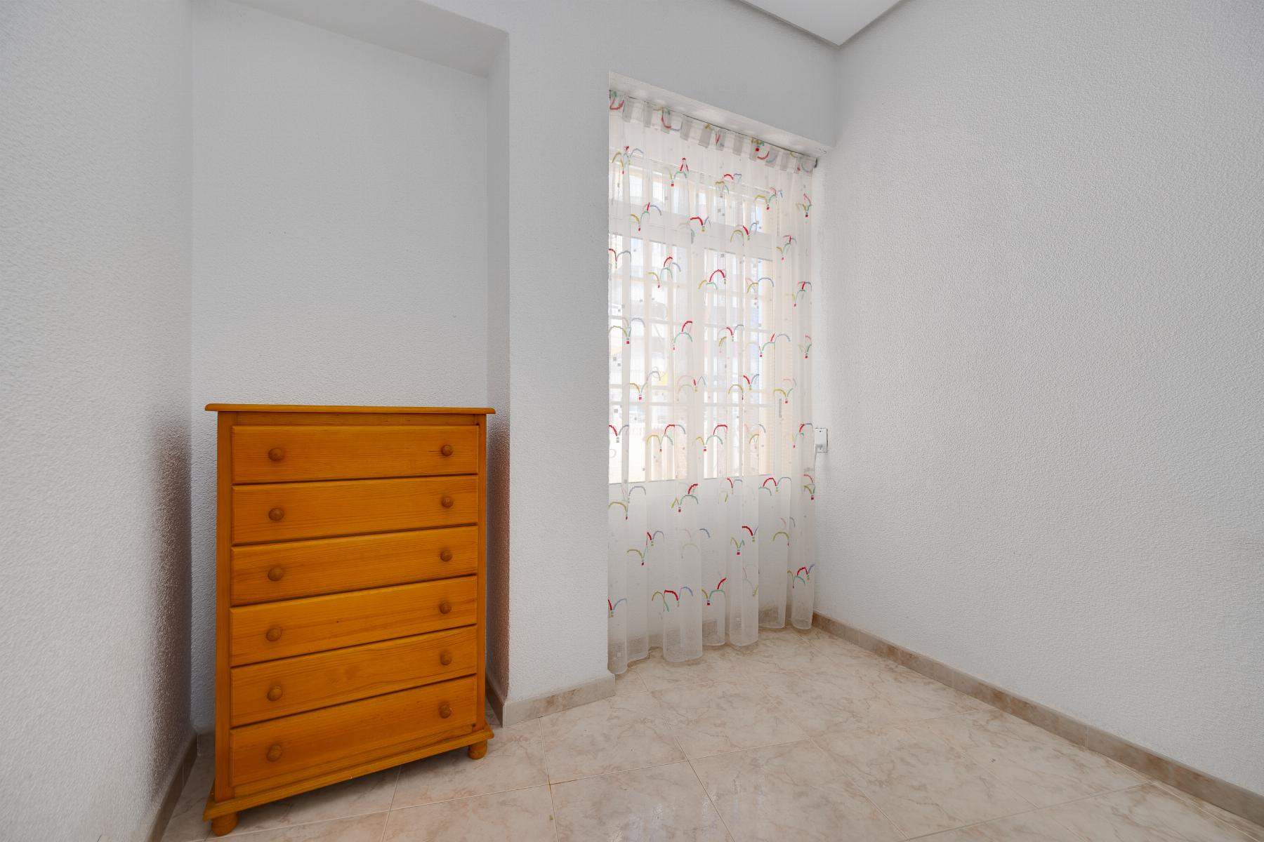 4 Bed, 2 Bath, ApartmentFor Sale, Torrevieja, Alicante 4 Bed, 2 Bath, ApartmentFor Sale, Torrevieja, Alicante