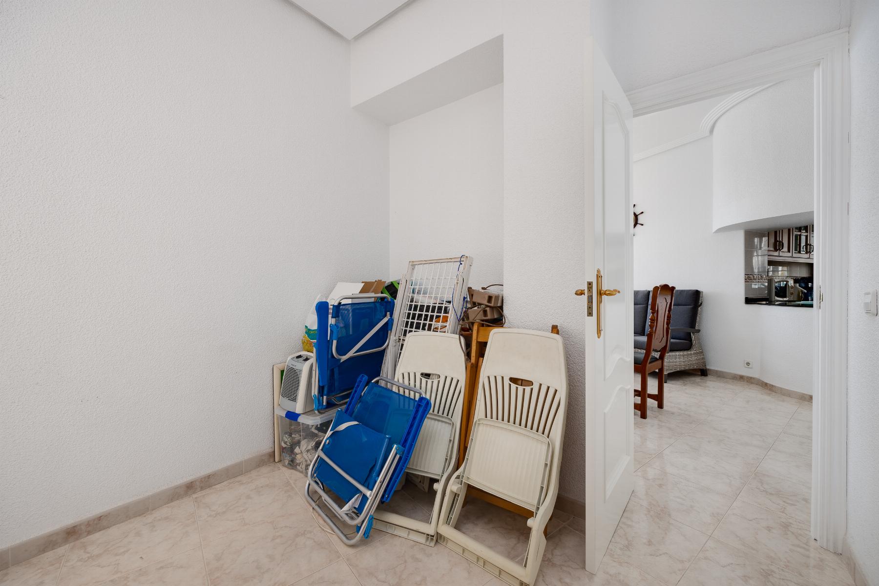 4 Bed, 2 Bath, ApartmentFor Sale, Torrevieja, Alicante 4 Bed, 2 Bath, ApartmentFor Sale, Torrevieja, Alicante