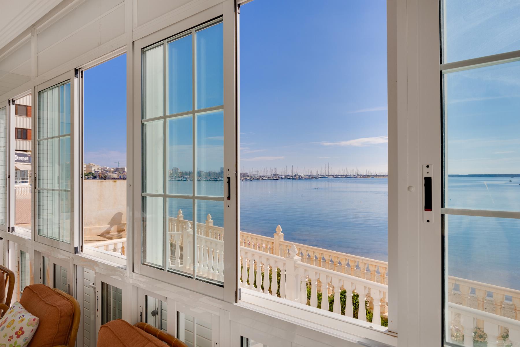 4 Bed, 2 Bath, ApartmentFor Sale, Torrevieja, Alicante 4 Bed, 2 Bath, ApartmentFor Sale, Torrevieja, Alicante
