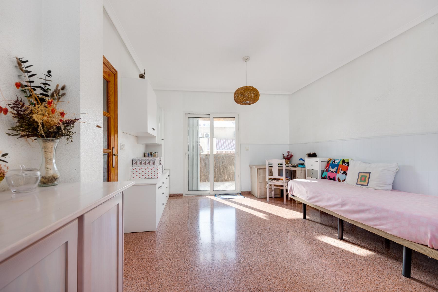 2 Bed, 2 Bath, ApartmentFor Sale, Torrevieja, Alicante 2 Bed, 2 Bath, ApartmentFor Sale, Torrevieja, Alicante