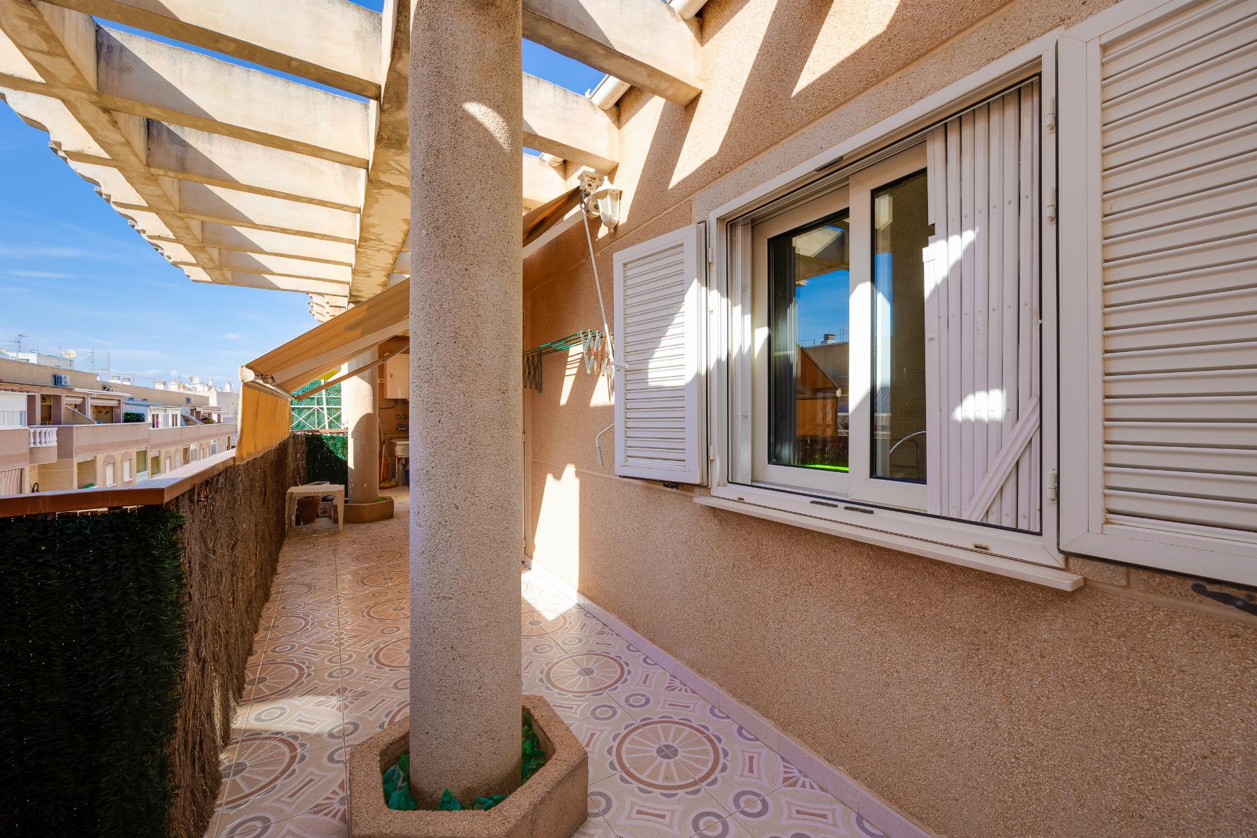 2 Bed, 2 Bath, ApartmentFor Sale, Torrevieja, Alicante 2 Bed, 2 Bath, ApartmentFor Sale, Torrevieja, Alicante