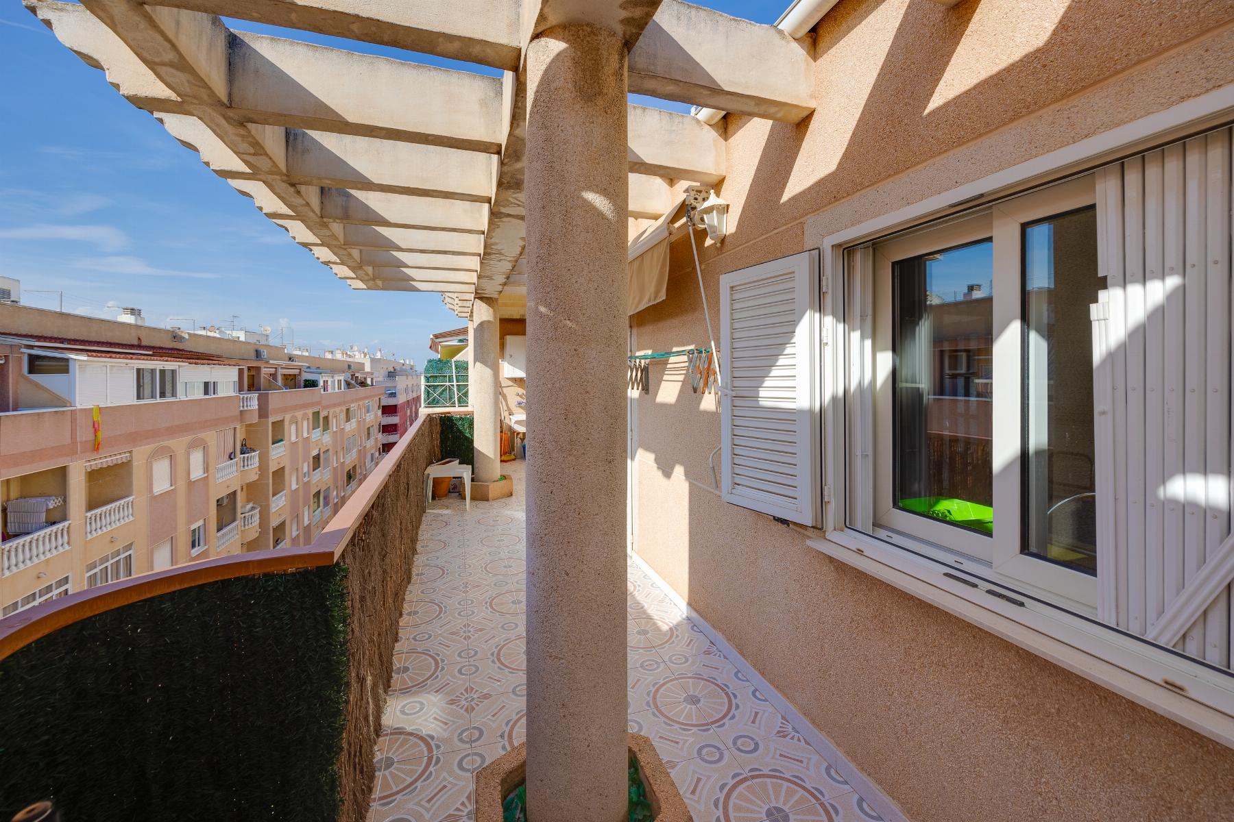 2 Bed, 2 Bath, ApartmentFor Sale, Torrevieja, Alicante 2 Bed, 2 Bath, ApartmentFor Sale, Torrevieja, Alicante