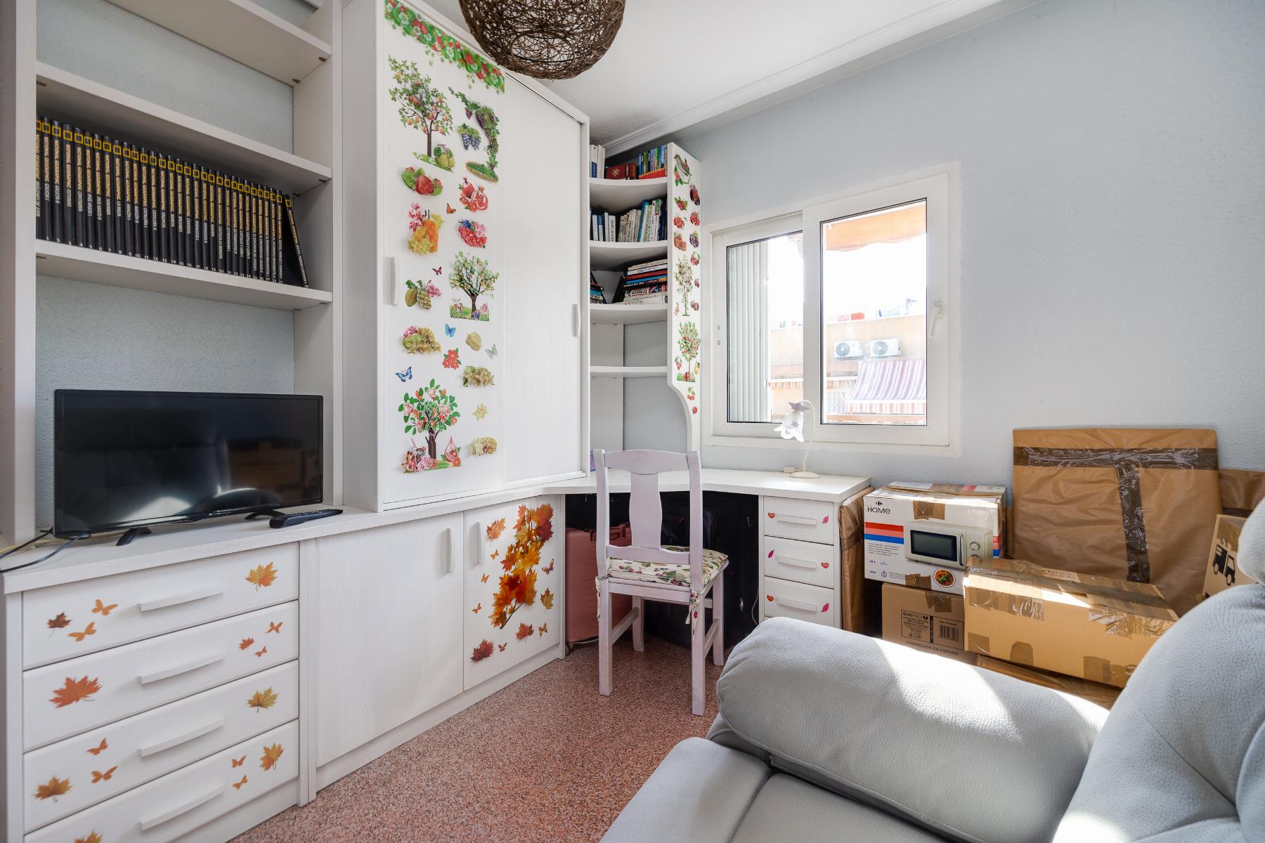 2 Bed, 2 Bath, ApartmentFor Sale, Torrevieja, Alicante 2 Bed, 2 Bath, ApartmentFor Sale, Torrevieja, Alicante
