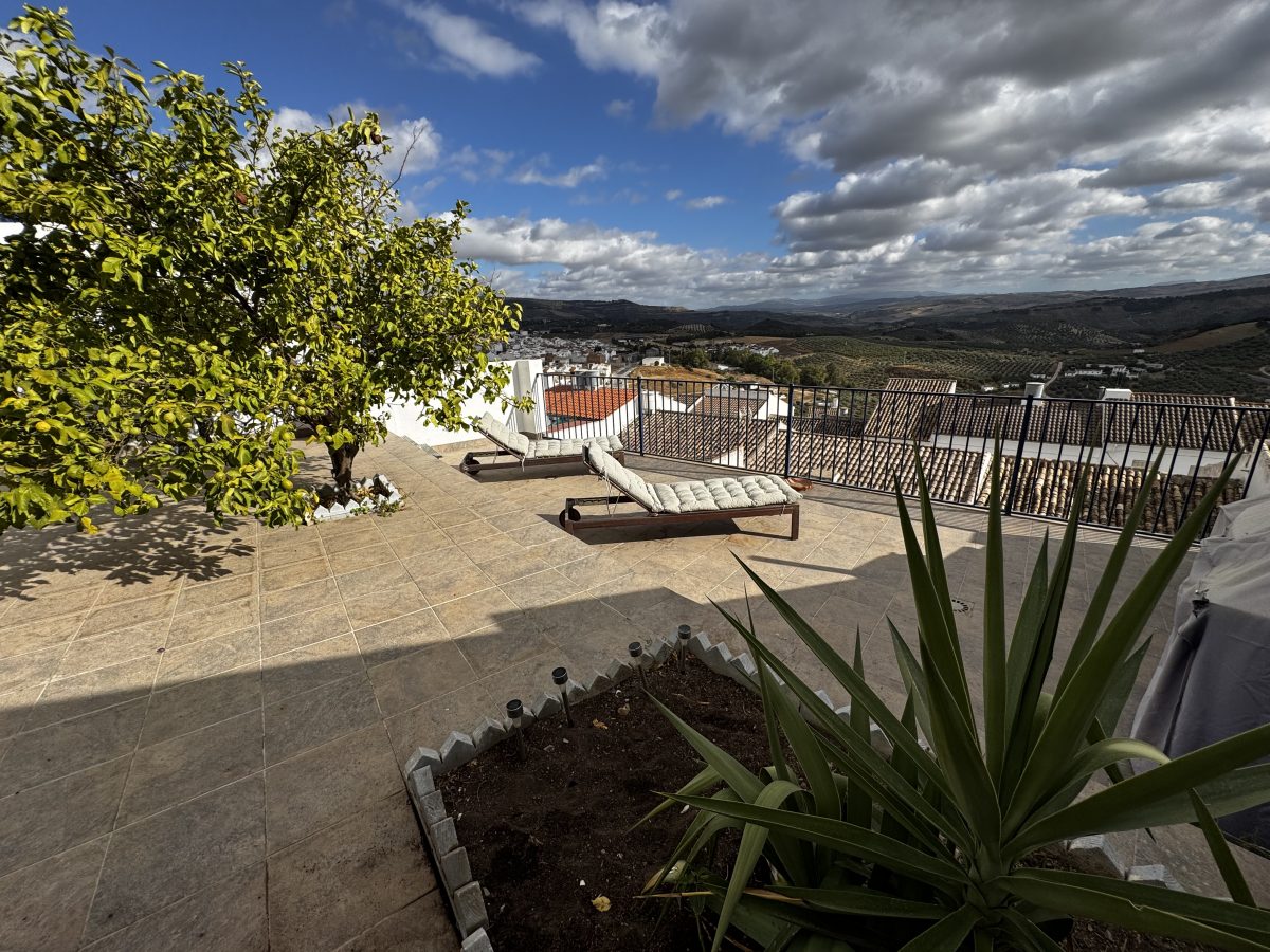 4 Bed, 2 Bath, HouseFor Sale, Olvera, Andalucia 4 Bed, 2 Bath, HouseFor Sale, Olvera, Andalucia