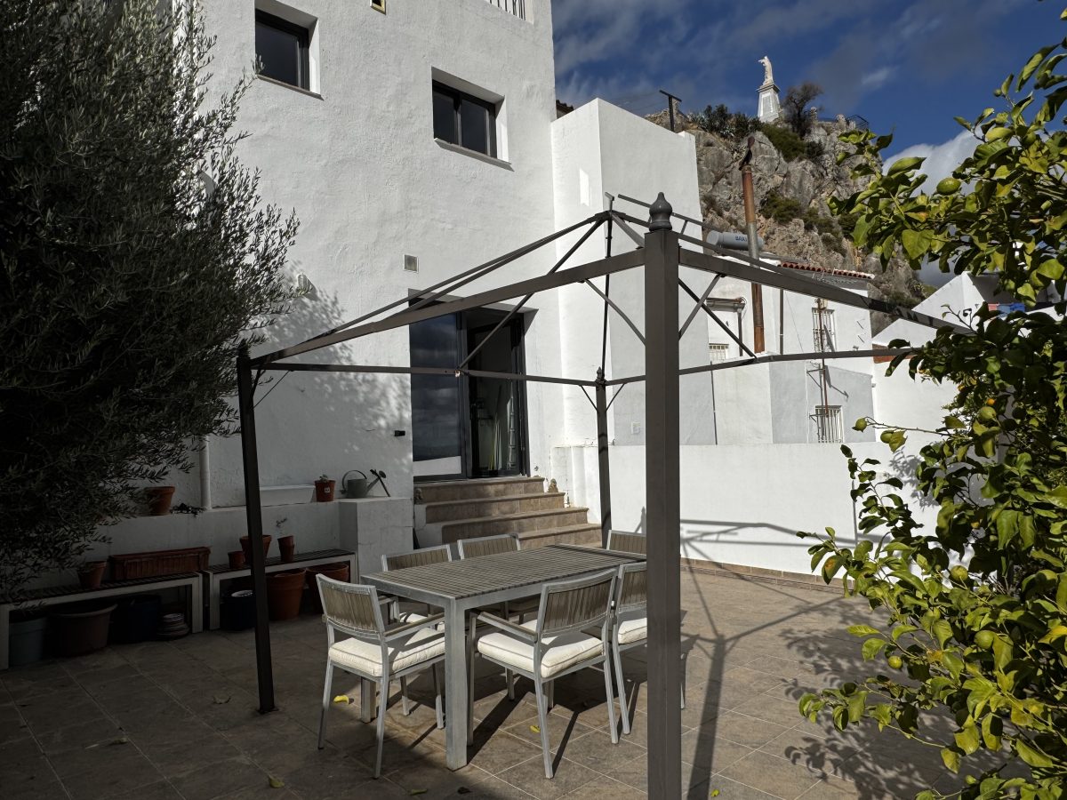 4 Bed, 2 Bath, HouseFor Sale, Olvera, Andalucia 4 Bed, 2 Bath, HouseFor Sale, Olvera, Andalucia