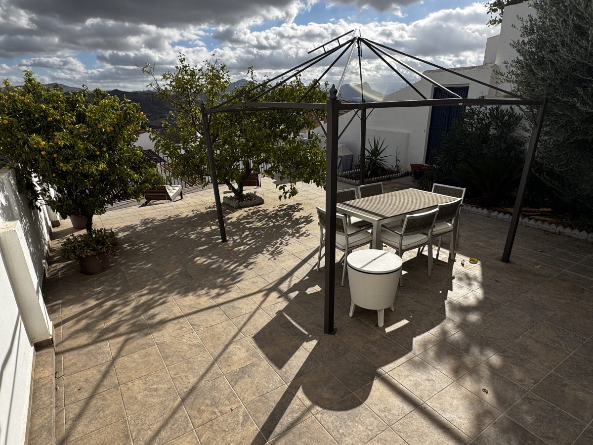 4 Bed, 2 Bath, HouseFor Sale, Olvera, Andalucia 4 Bed, 2 Bath, HouseFor Sale, Olvera, Andalucia
