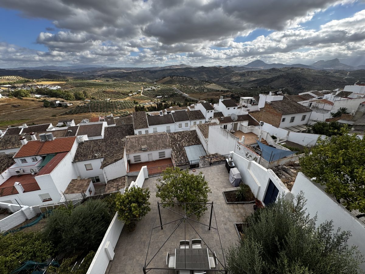 4 Bed, 2 Bath, HouseFor Sale, Olvera, Andalucia 4 Bed, 2 Bath, HouseFor Sale, Olvera, Andalucia