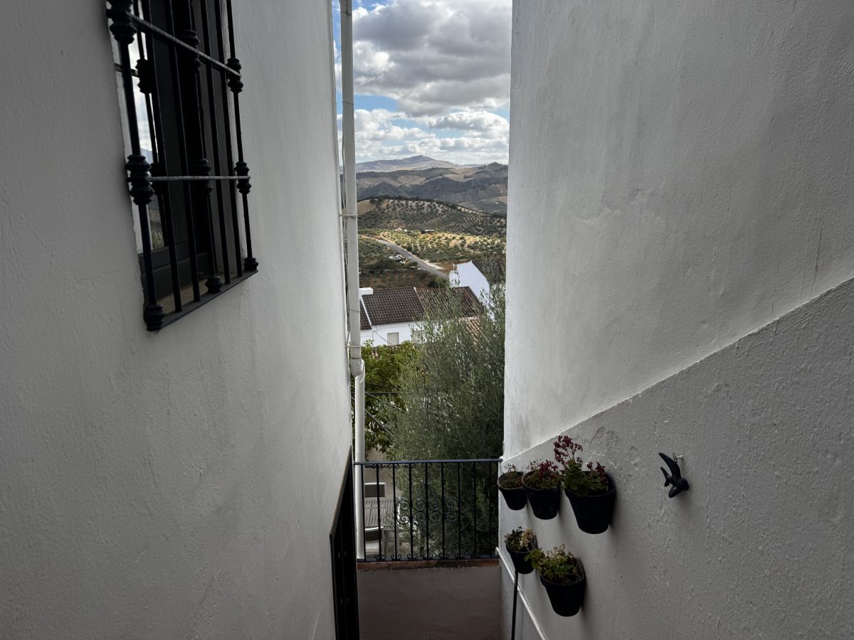 4 Bed, 2 Bath, HouseFor Sale, Olvera, Andalucia 4 Bed, 2 Bath, HouseFor Sale, Olvera, Andalucia