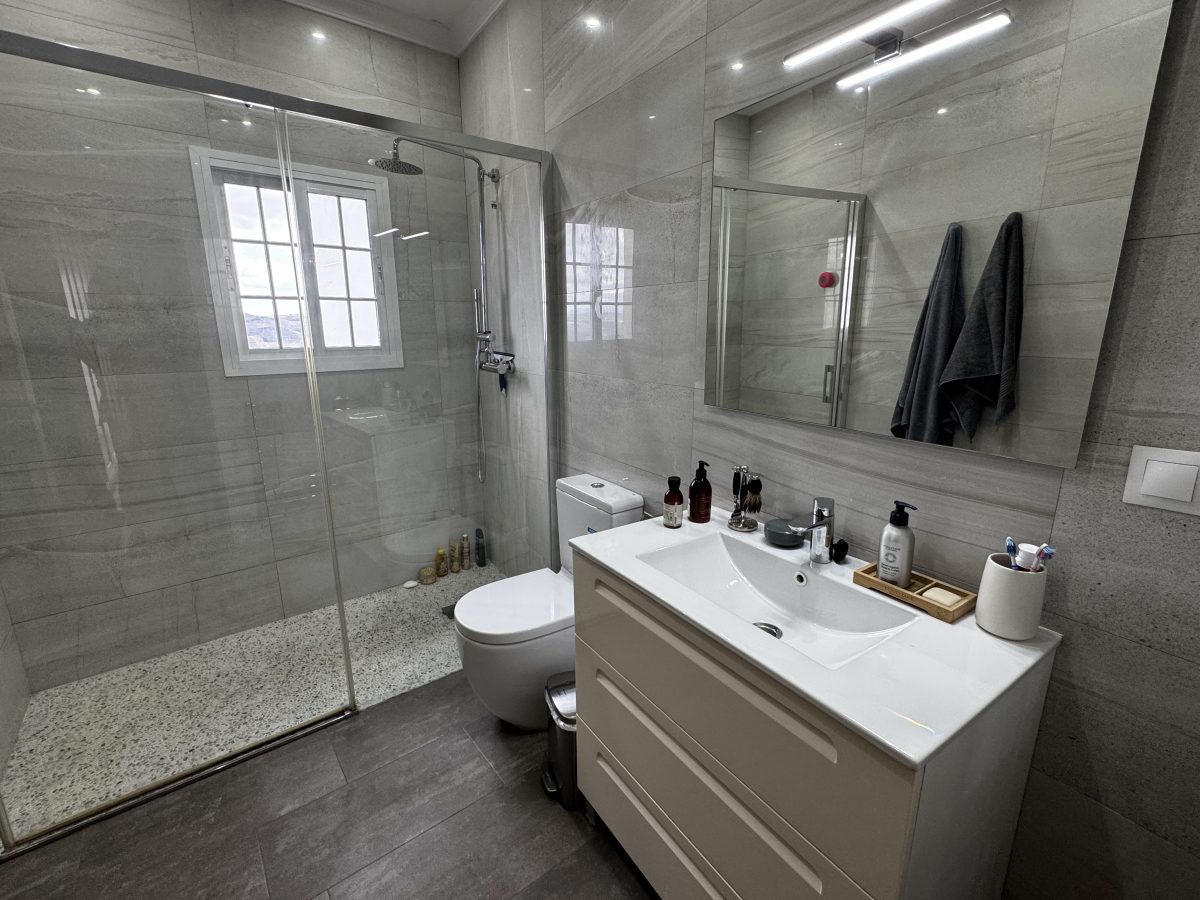 4 Bed, 2 Bath, HouseFor Sale, Olvera, Andalucia 4 Bed, 2 Bath, HouseFor Sale, Olvera, Andalucia