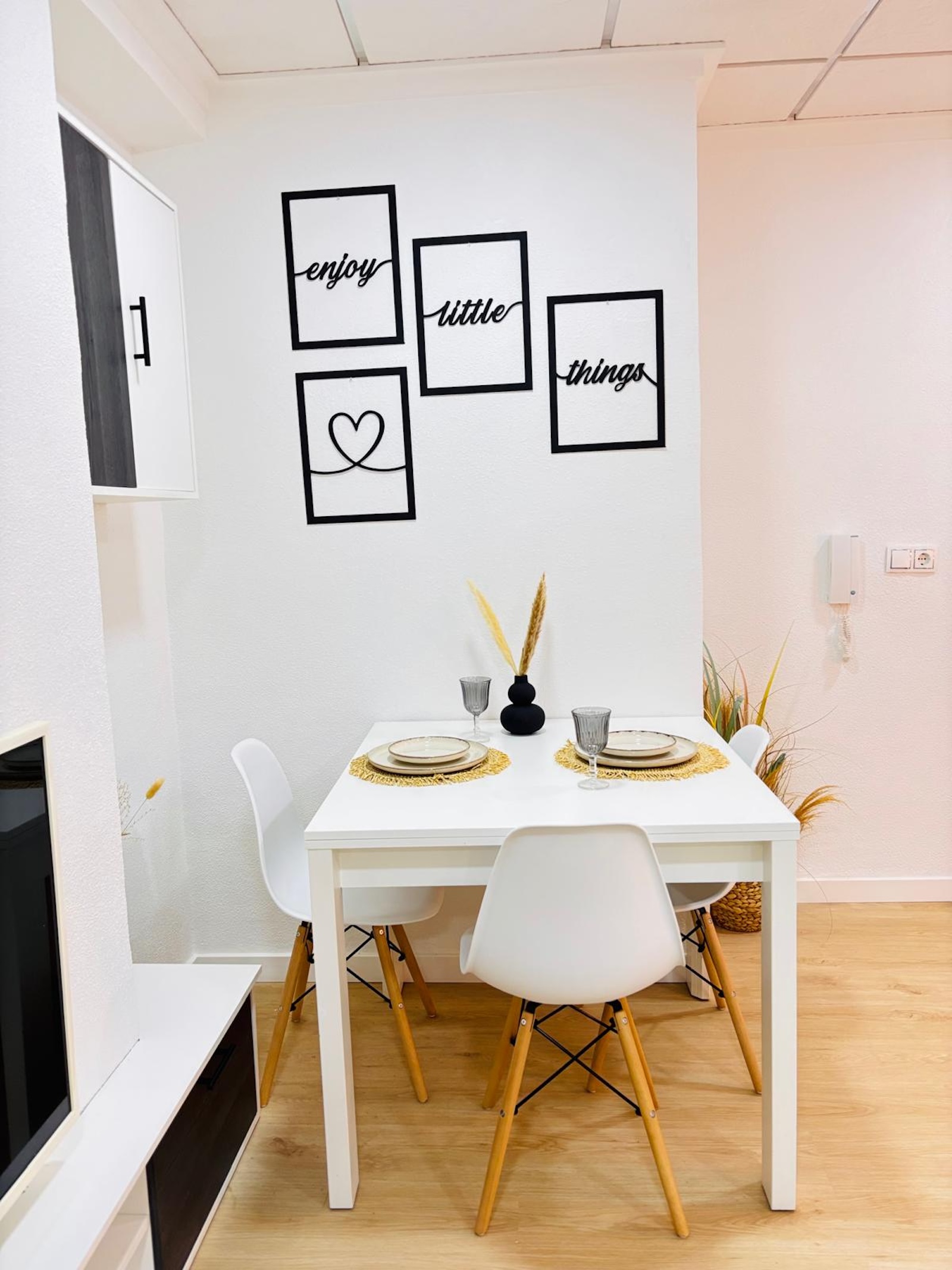 2 Bed, 1 Bath, ApartmentFor Sale, Torrevieja, Alicante