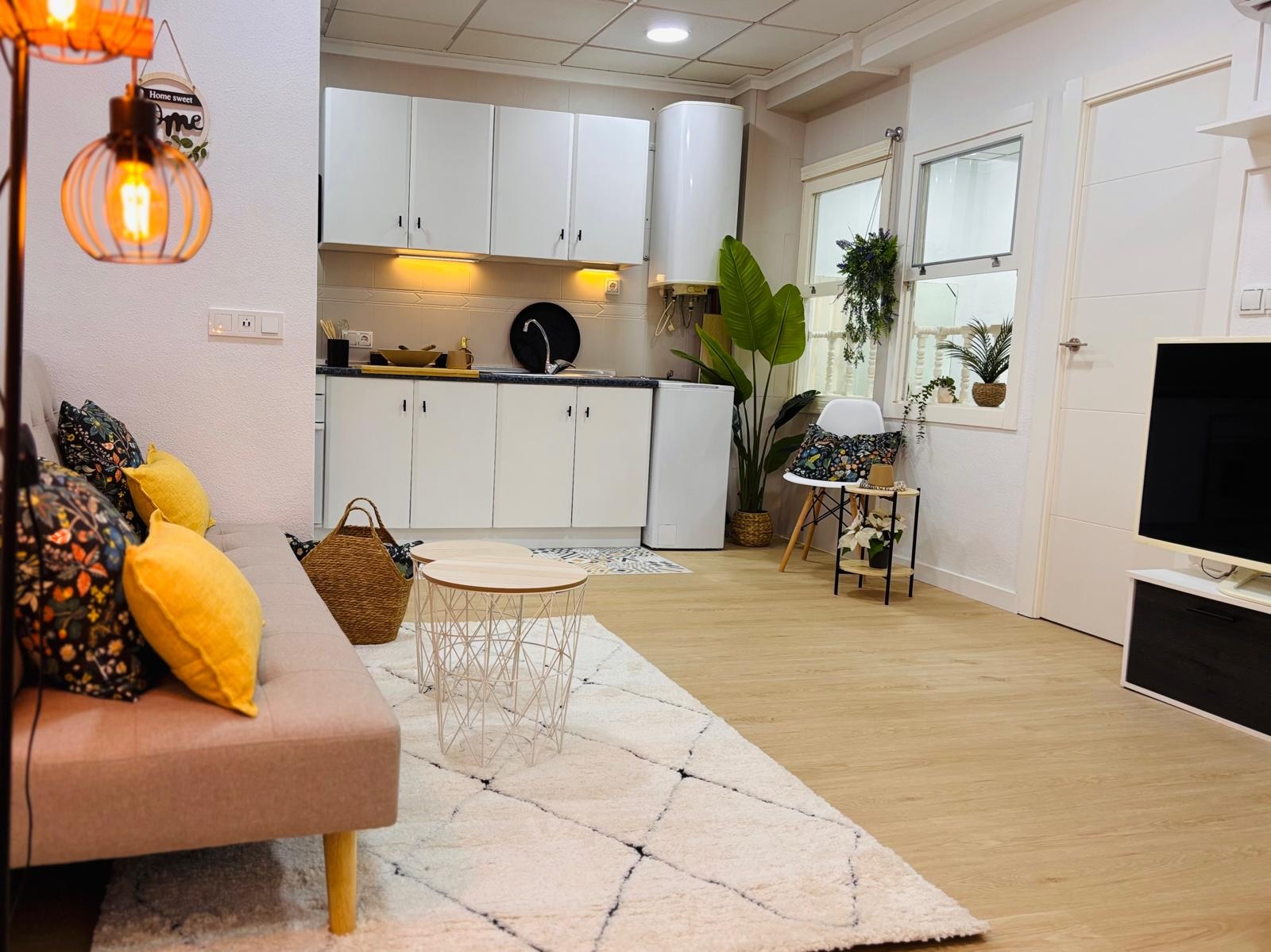 2 Bed, 1 Bath, ApartmentFor Sale, Torrevieja, Alicante