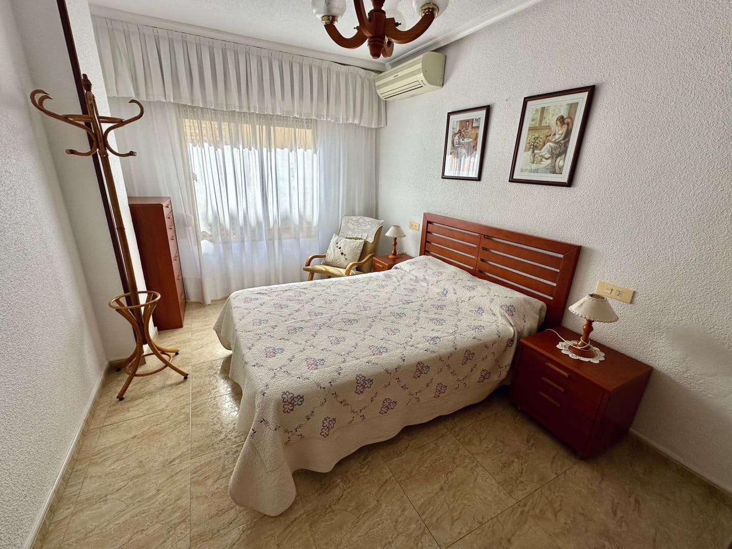 3 Bed, 2 Bath, ApartmentFor Sale, Torrevieja, Alicante