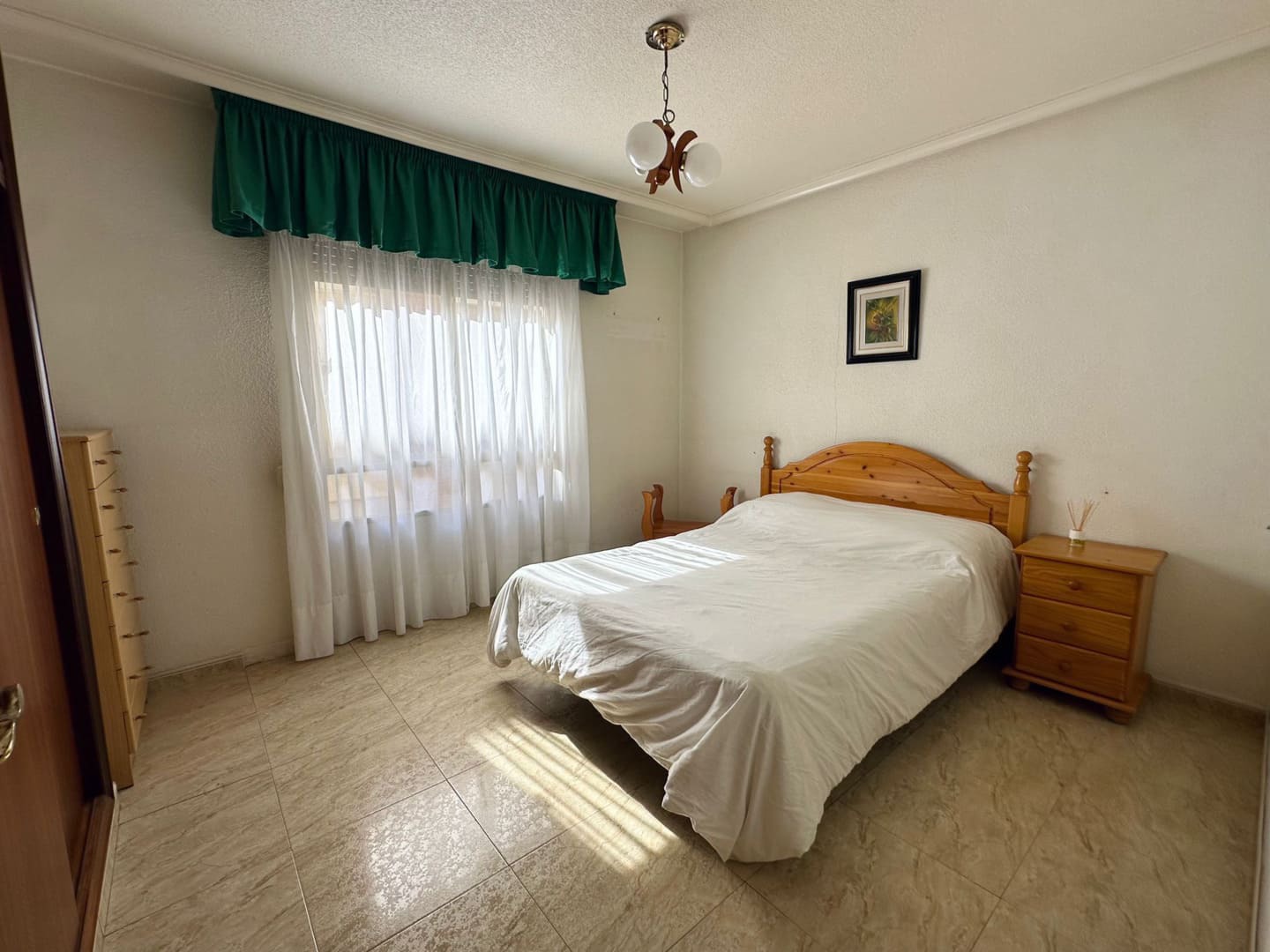 3 Bed, 2 Bath, ApartmentFor Sale, Torrevieja, Alicante