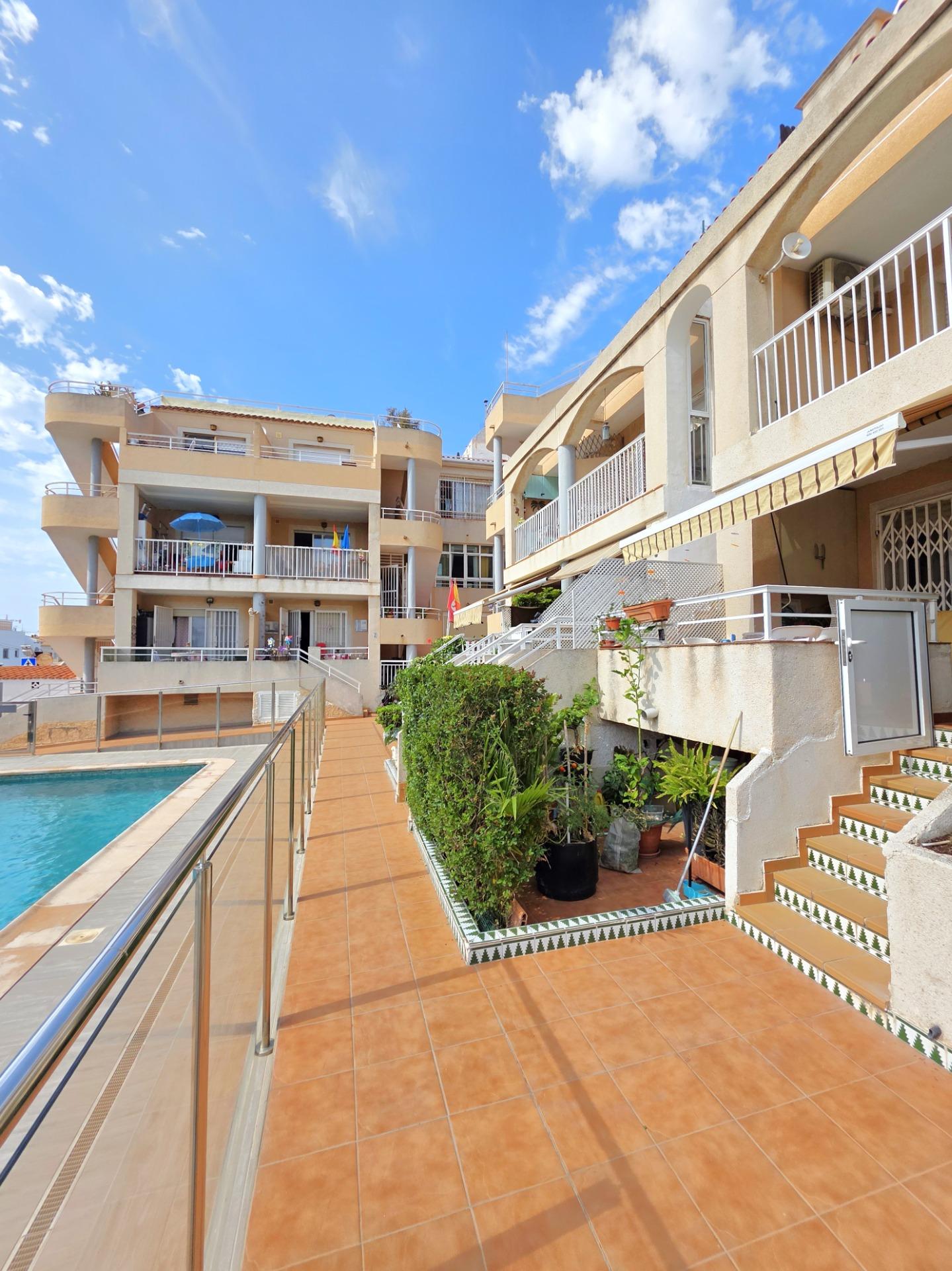 2 Bed, 1 Bath, ApartmentFor Sale, Torrevieja, Alicante