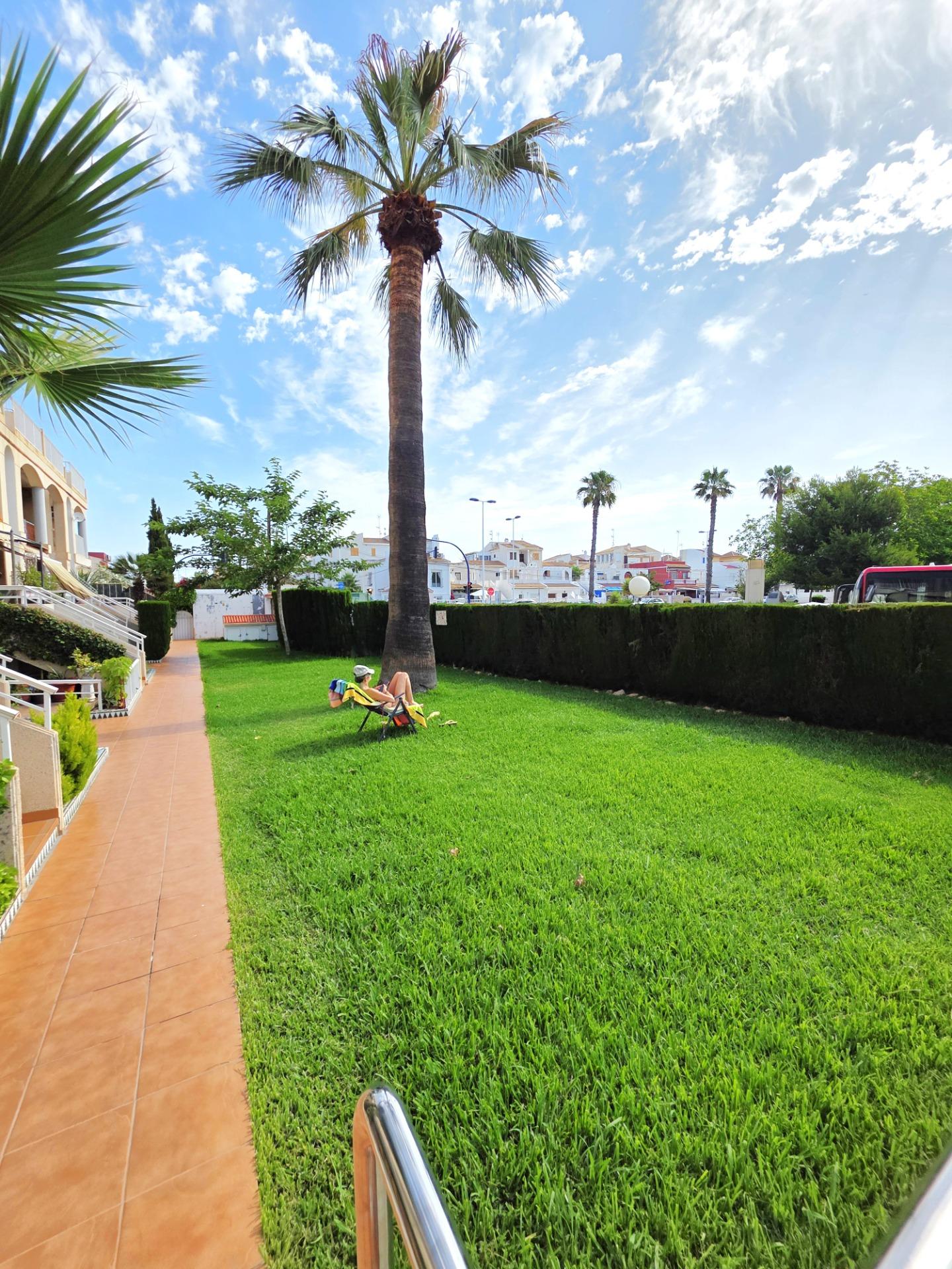 2 Bed, 1 Bath, ApartmentFor Sale, Torrevieja, Alicante