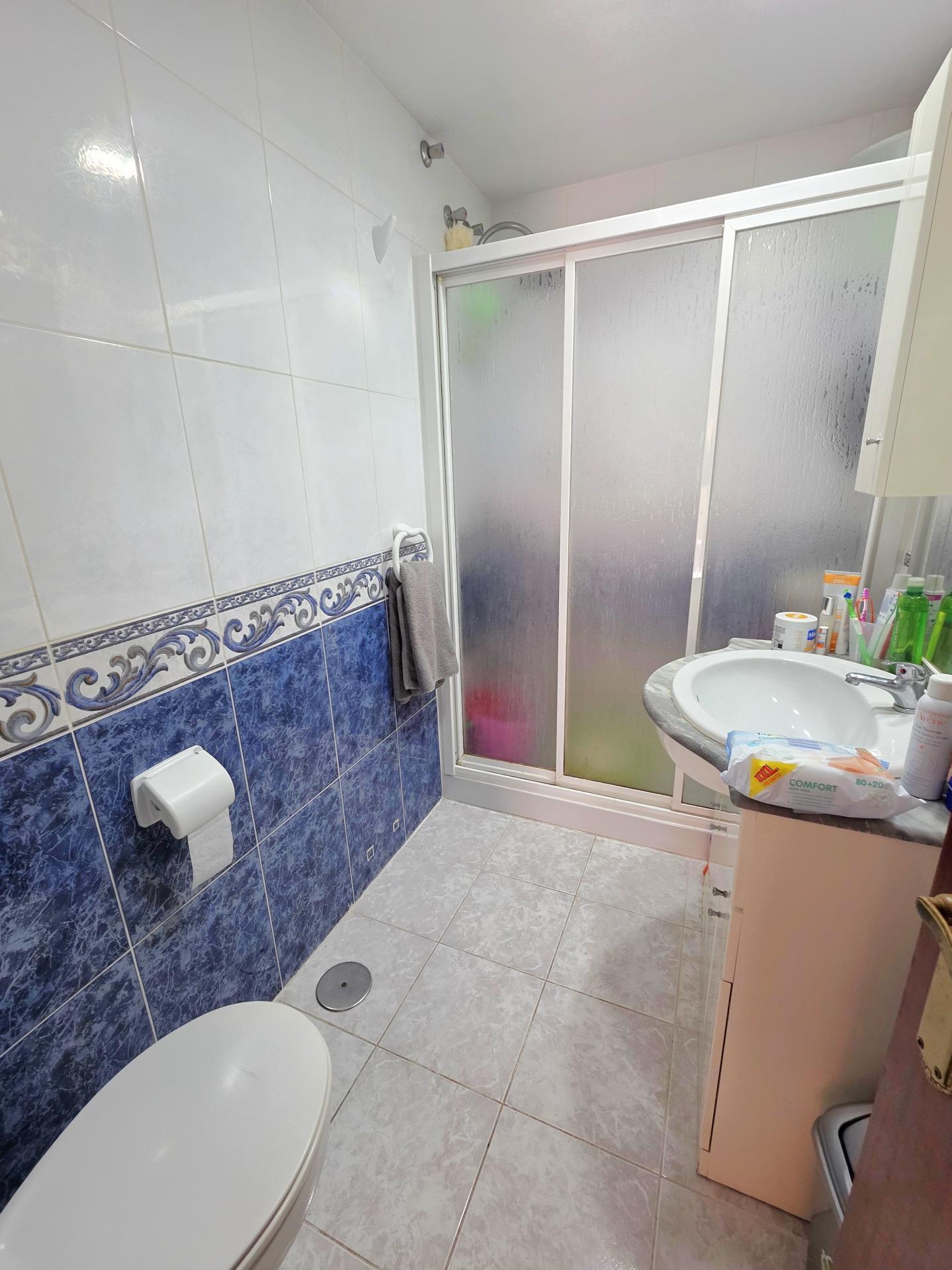 2 Bed, 1 Bath, ApartmentFor Sale, Torrevieja, Alicante