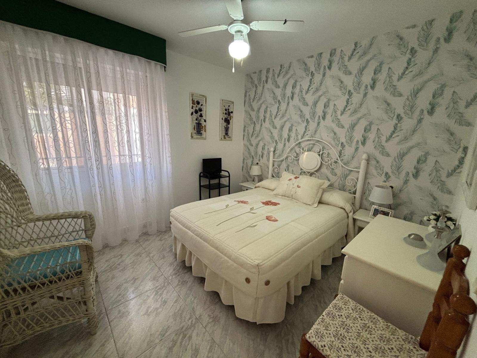 4 Bed, 2 Bath, HouseFor Sale, Torrevieja, Alicante