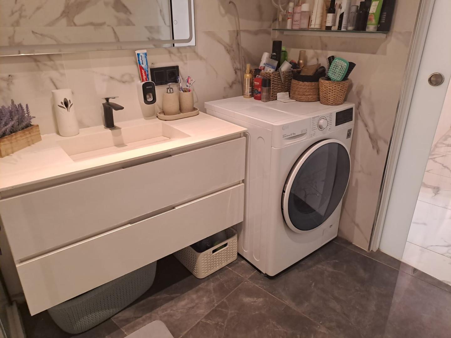 3 Bed, 1 Bath, ApartmentFor Sale, Torrevieja, Alicante 3 Bed, 1 Bath, ApartmentFor Sale, Torrevieja, Alicante