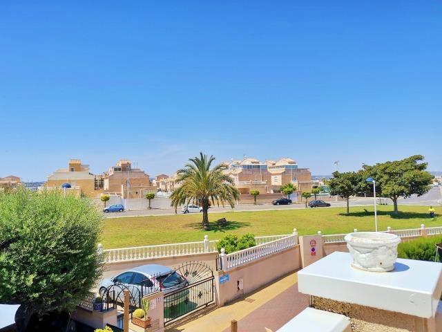 2 Bed, 1 Bath, ApartmentFor Sale, Torrevieja, Alicante 2 Bed, 1 Bath, ApartmentFor Sale, Torrevieja, Alicante
