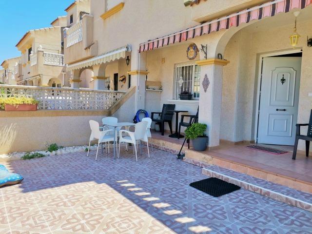 2 Bed, 1 Bath, ApartmentFor Sale, Torrevieja, Alicante 2 Bed, 1 Bath, ApartmentFor Sale, Torrevieja, Alicante