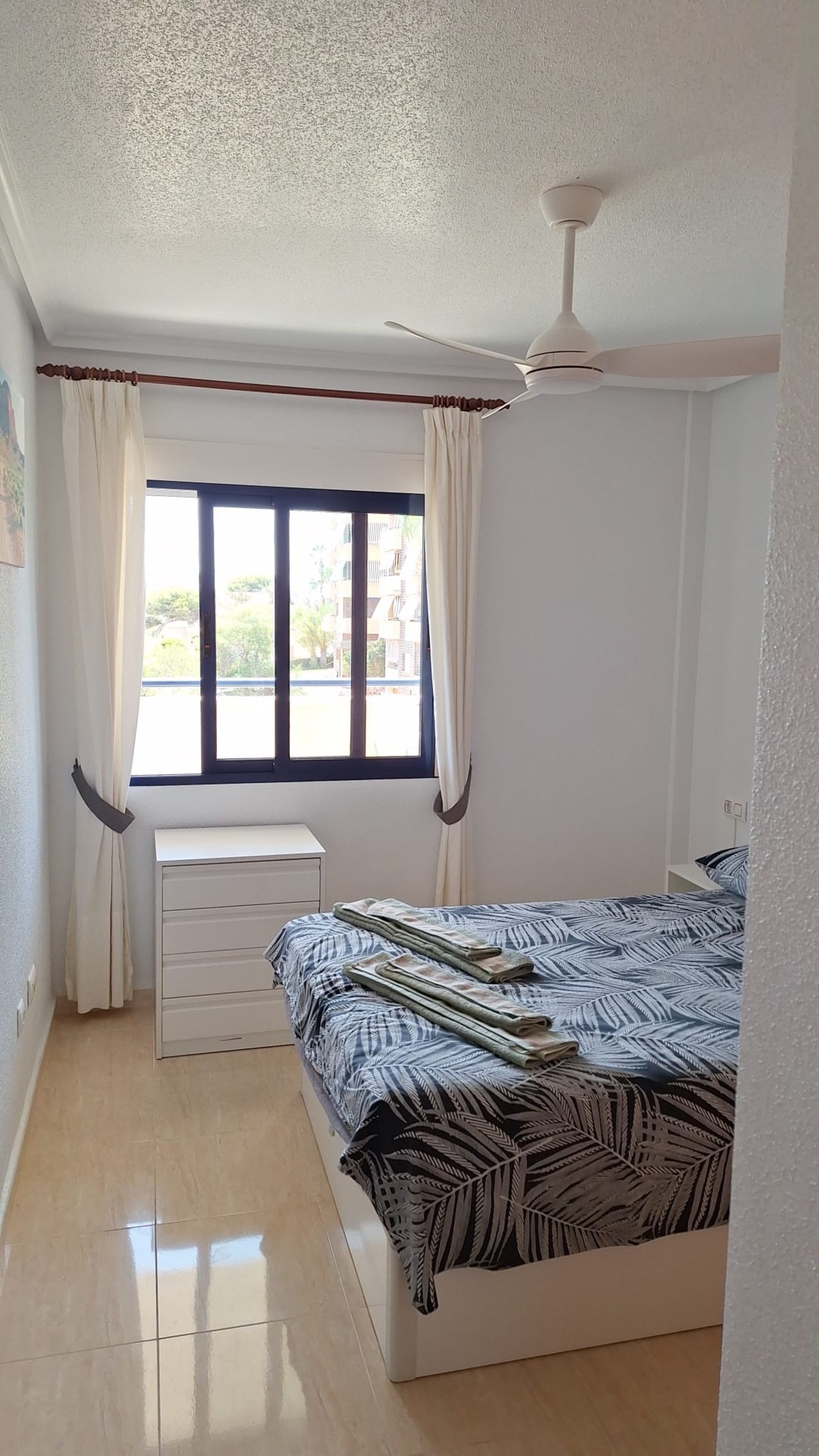 2 Bed, 1 Bath, ApartmentFor Sale, La Zenia, Alicante
