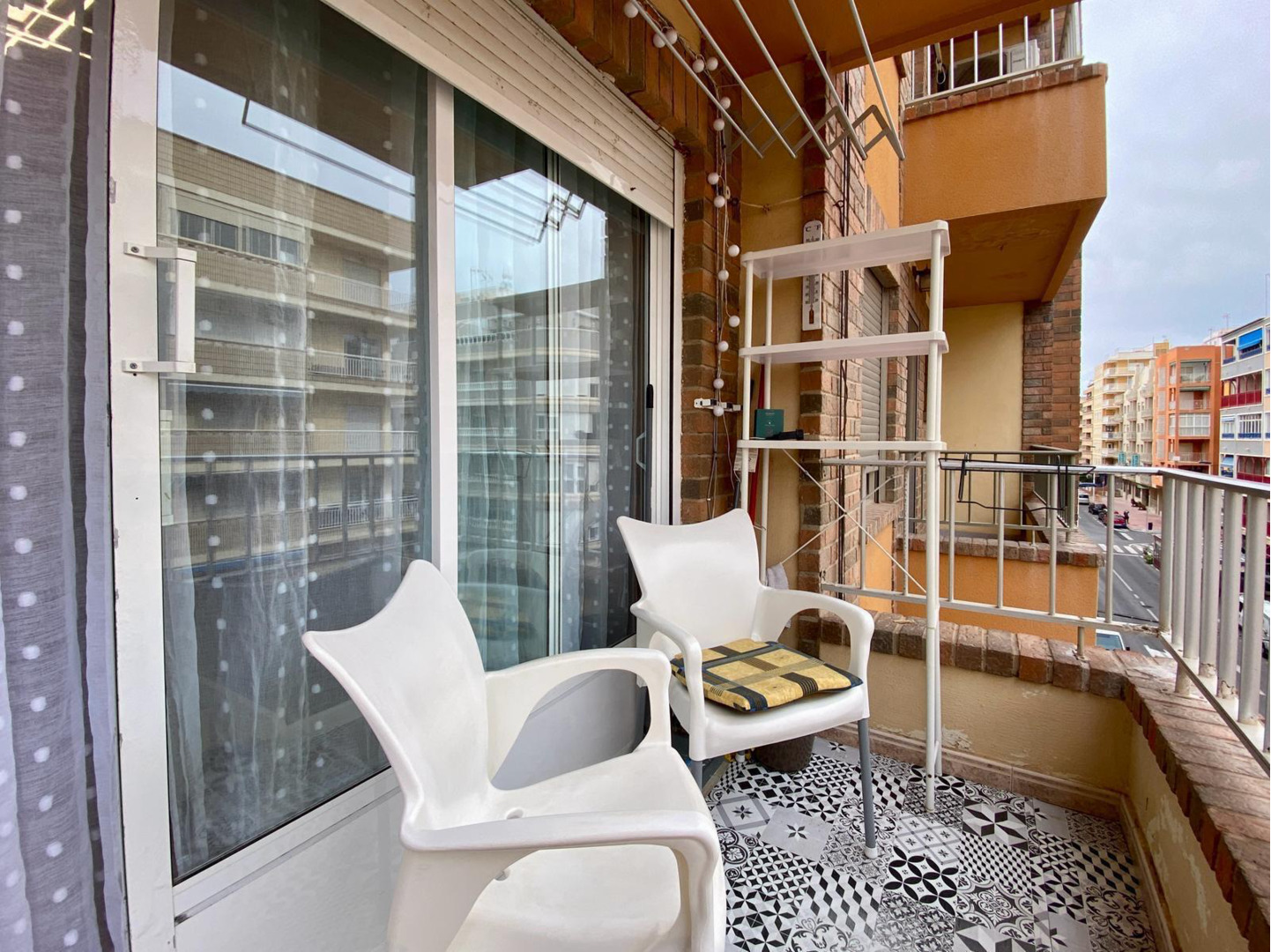 2 Bed, 1 Bath, ApartmentFor Sale, Torrevieja, Alicante