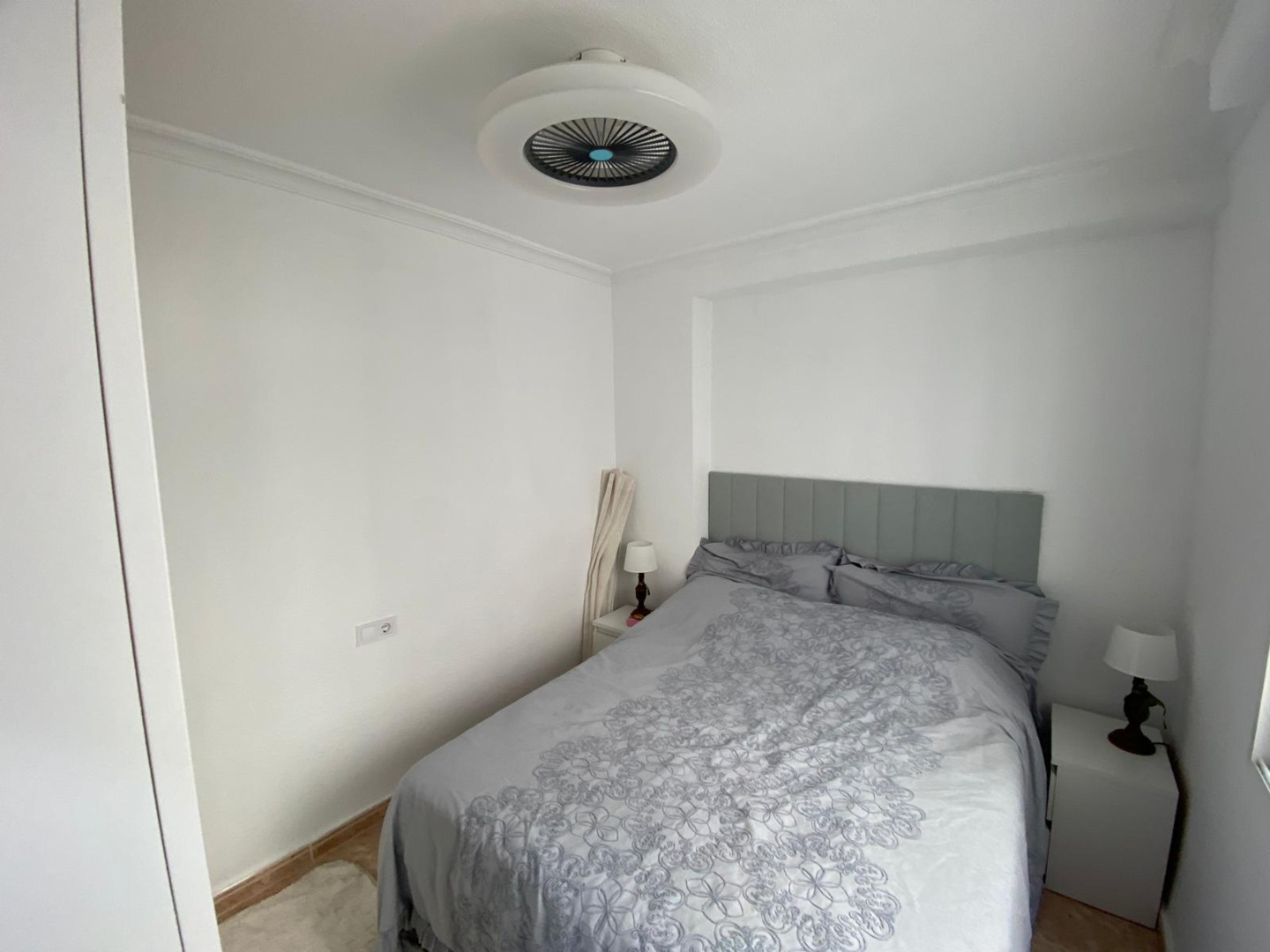 2 Bed, 1 Bath, ApartmentFor Sale, Torrevieja, Alicante