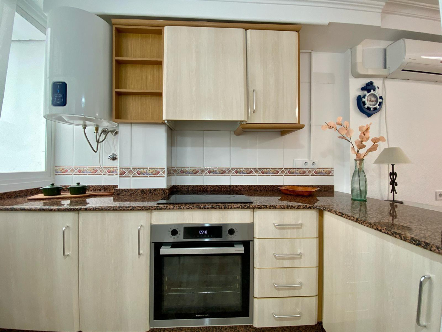 2 Bed, 1 Bath, ApartmentFor Sale, Torrevieja, Alicante