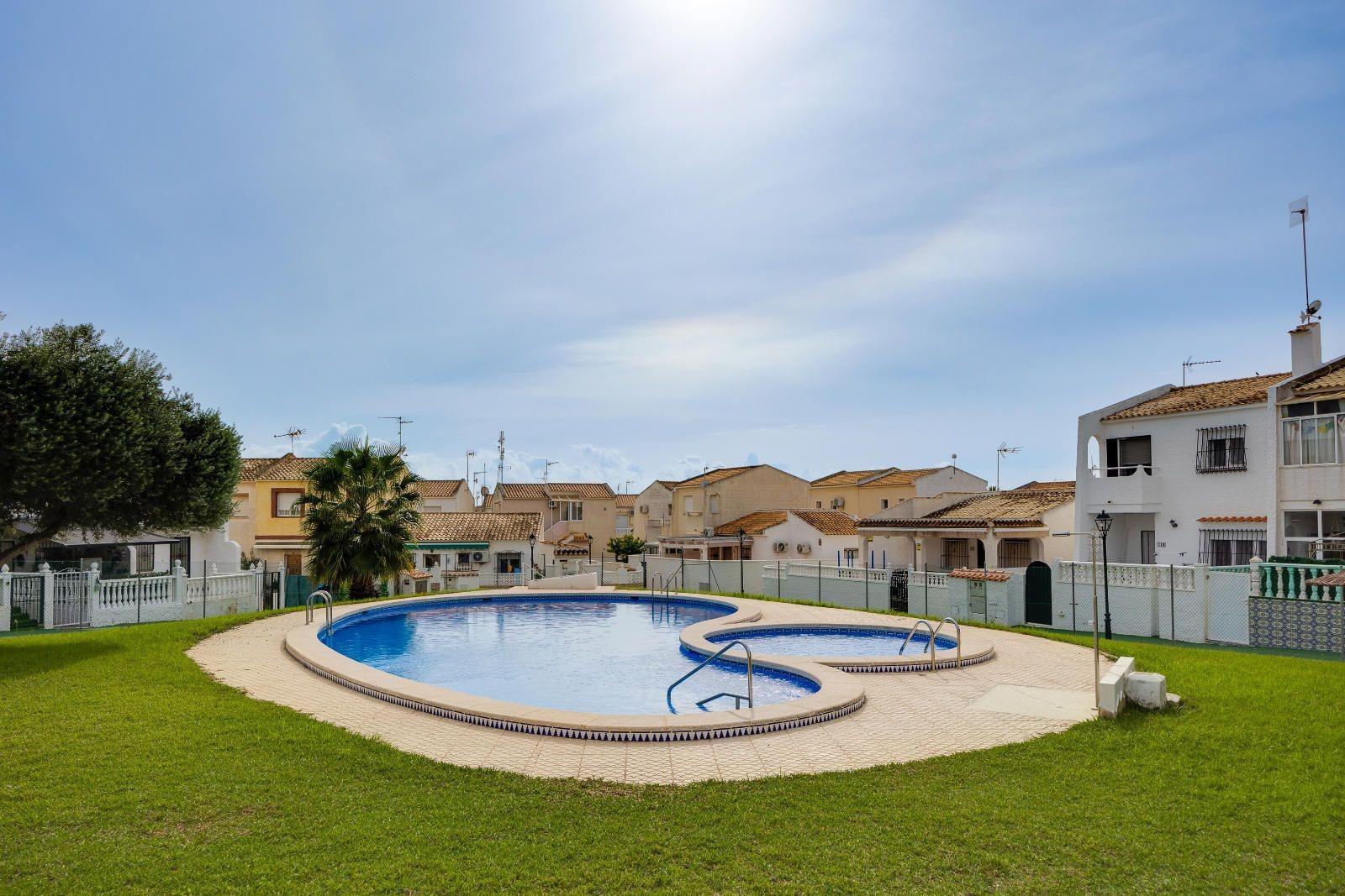 2 Bed, 1 Bath, HouseFor Sale, Orihuela Costa, Alicante