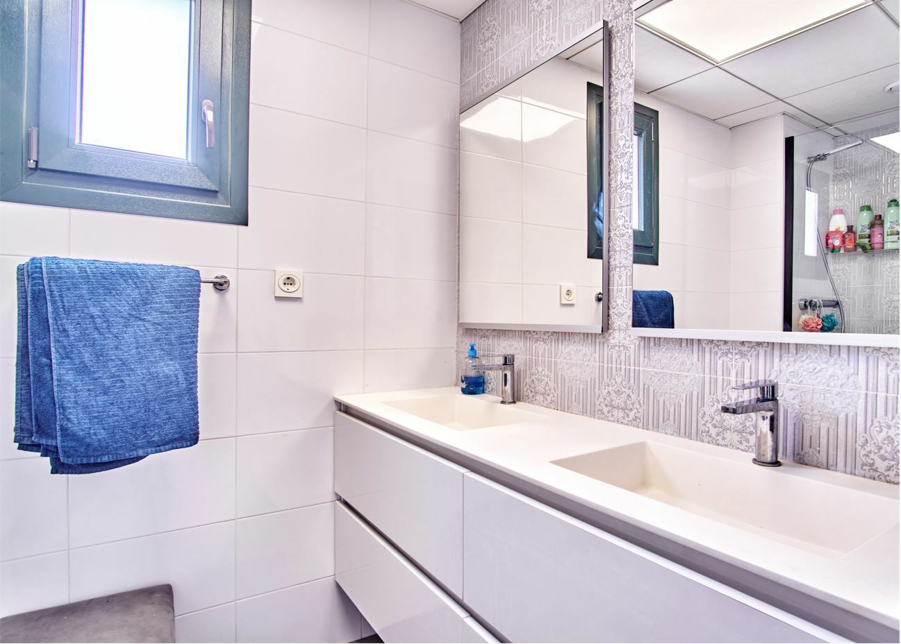 2 Bed, 1 Bath, ApartmentFor Sale, Mil Palmeras, Alicante