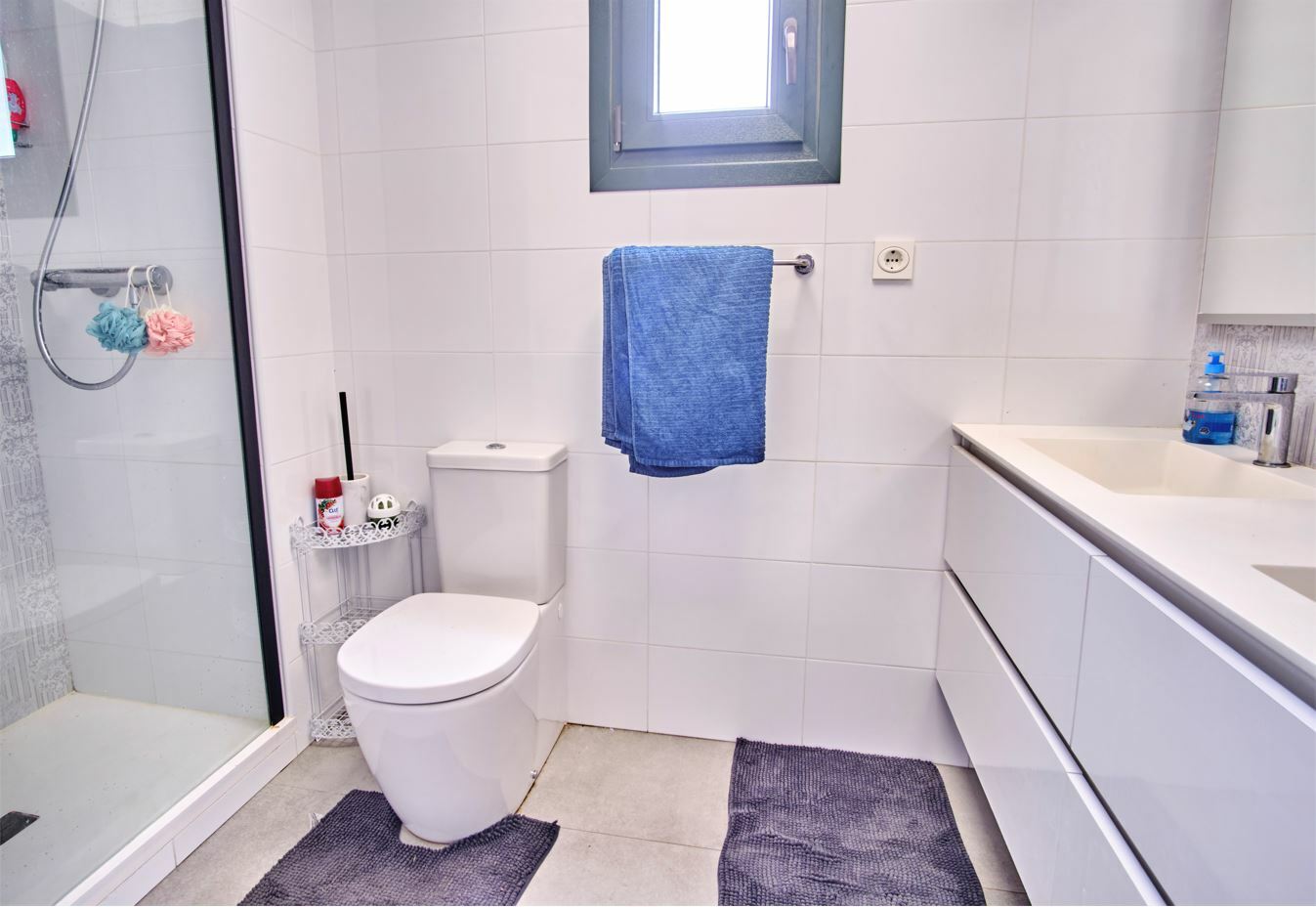 2 Bed, 1 Bath, ApartmentFor Sale, Mil Palmeras, Alicante