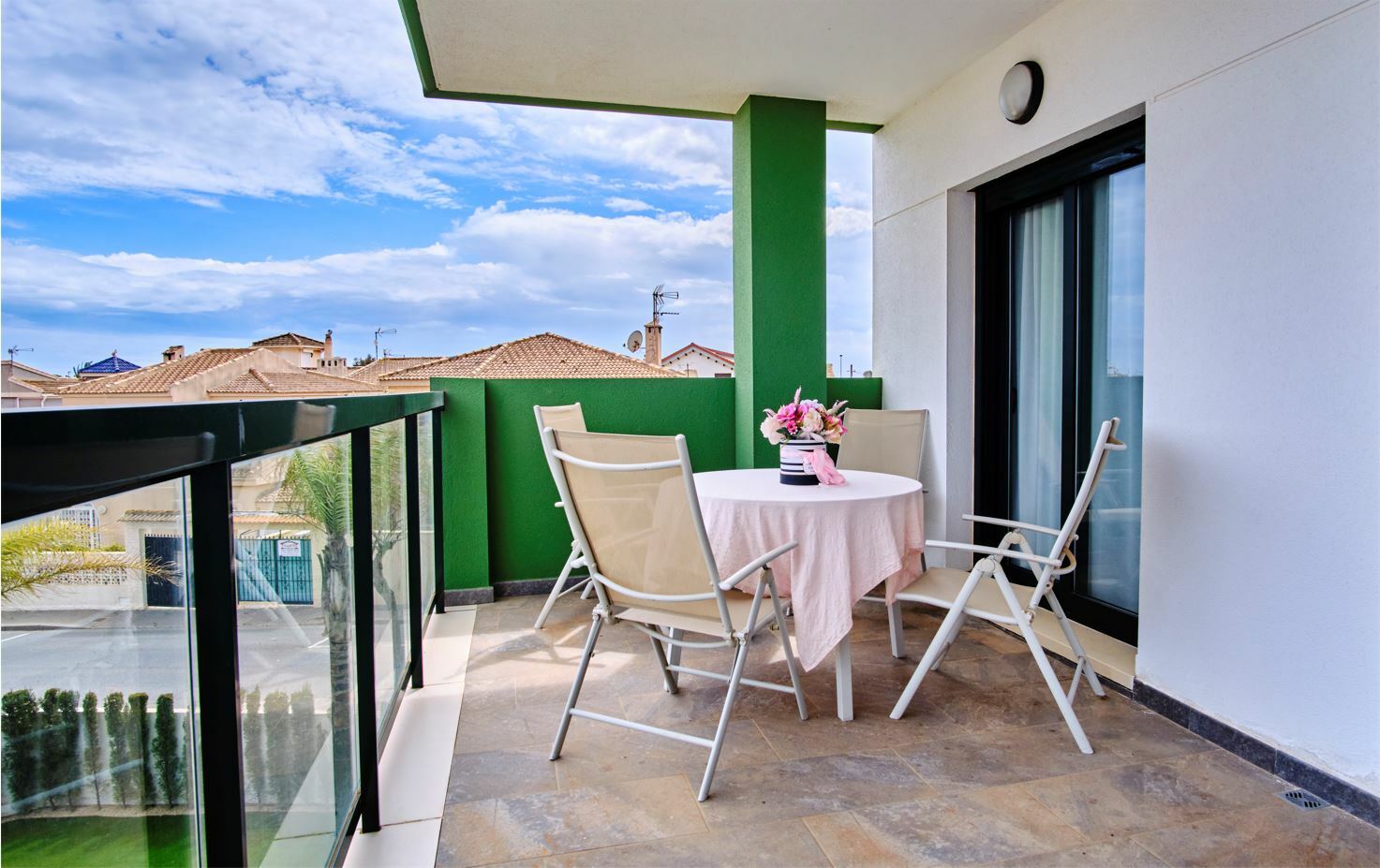 2 Bed, 1 Bath, ApartmentFor Sale, Mil Palmeras, Alicante