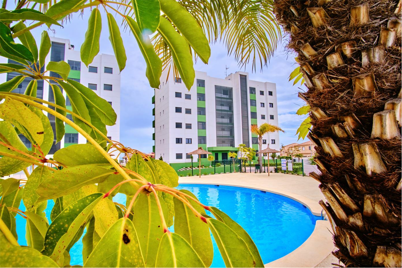 2 Bed, 1 Bath, ApartmentFor Sale, Mil Palmeras, Alicante