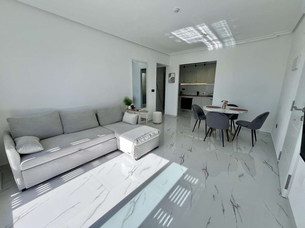 1 Bed, 1 Bath, ApartmentFor Sale, Playa Flamenca, Alicante