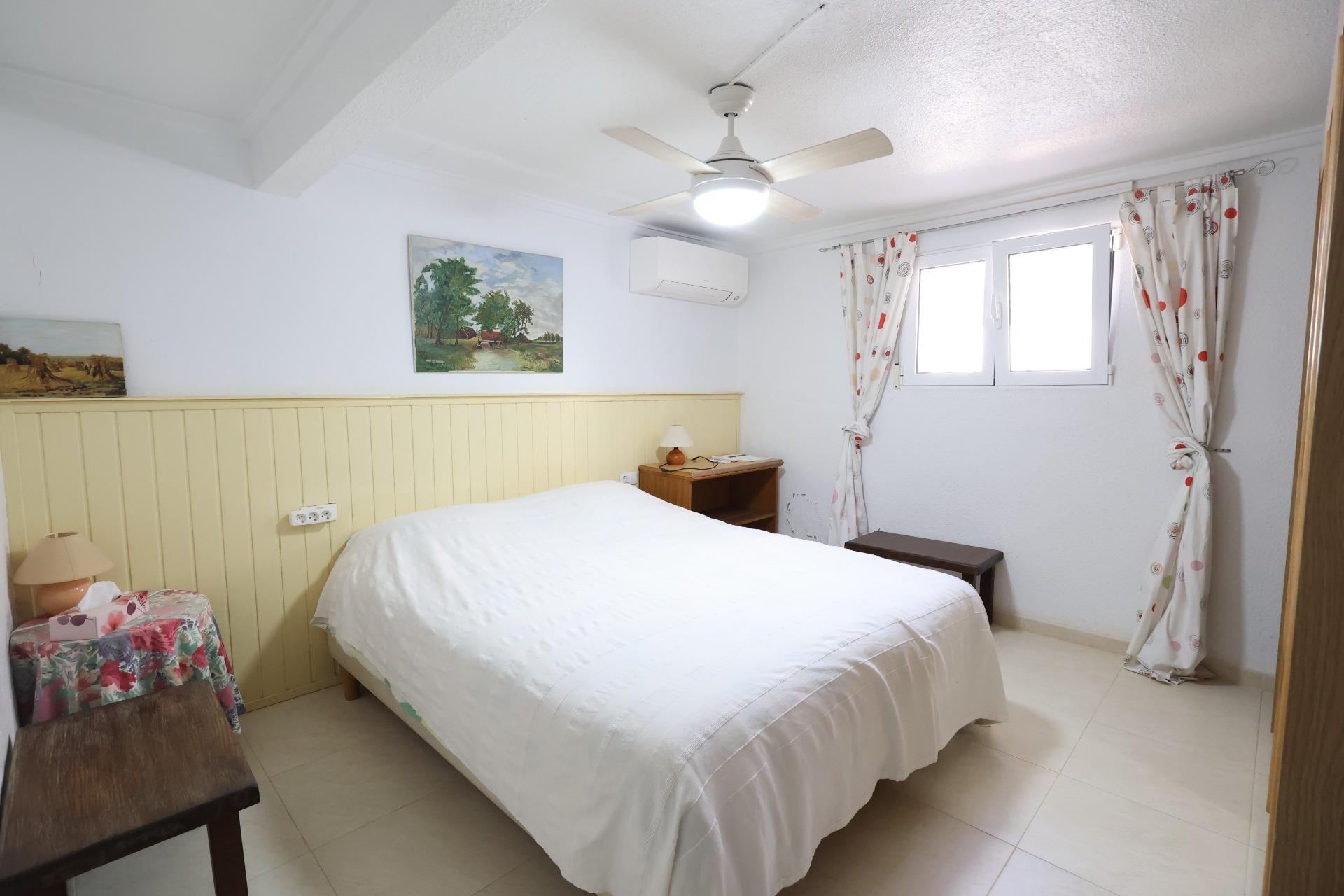 4 Bed, 2 Bath, HouseFor Sale, Torrevieja, Alicante