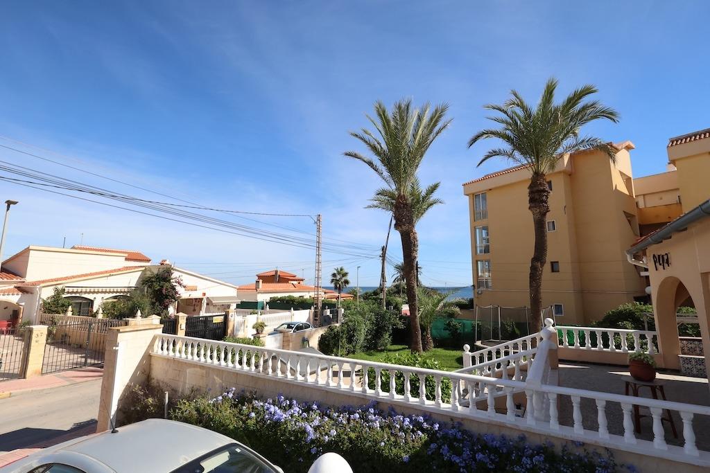 4 Bed, 2 Bath, HouseFor Sale, Torrevieja, Alicante