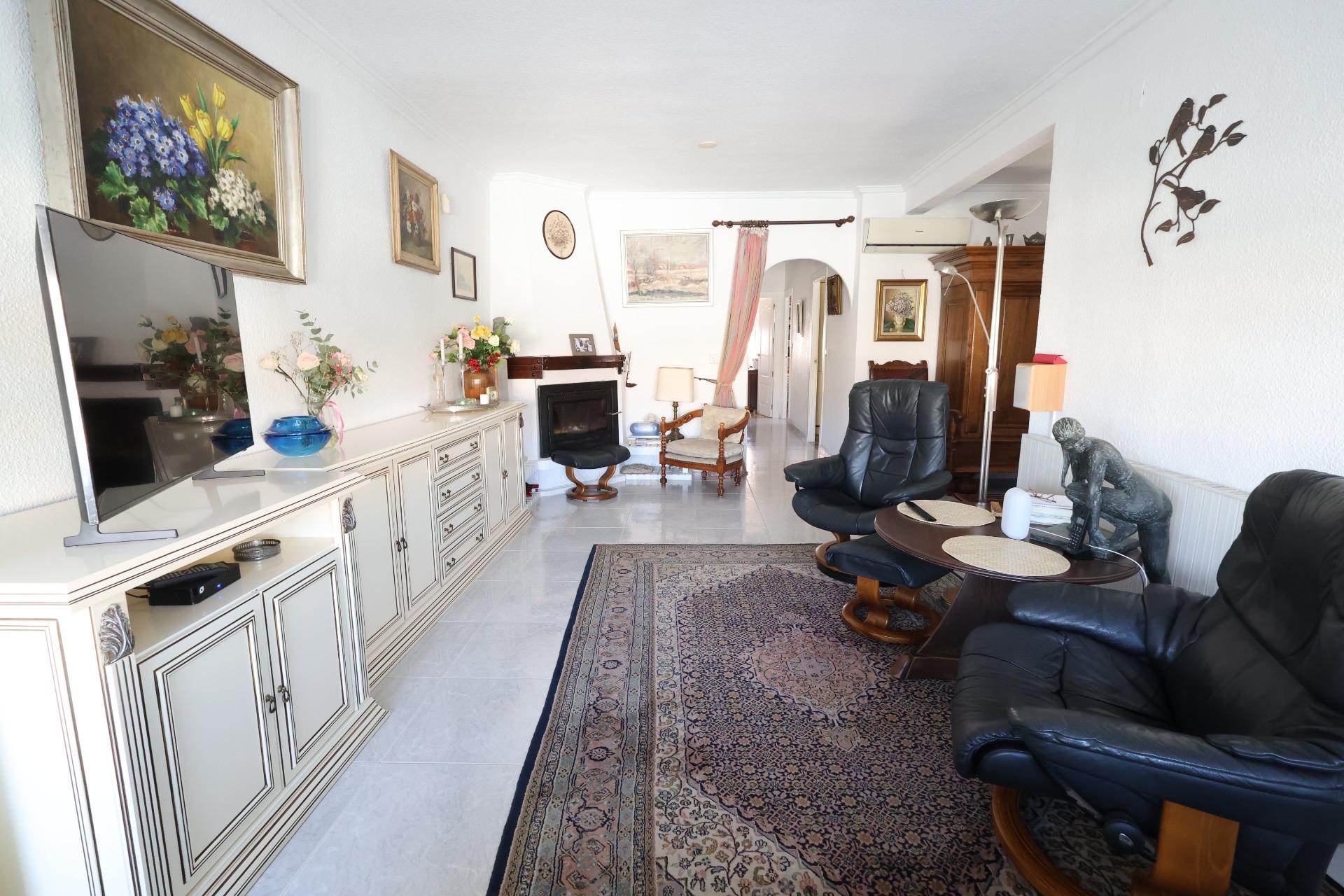 4 Bed, 2 Bath, HouseFor Sale, Torrevieja, Alicante